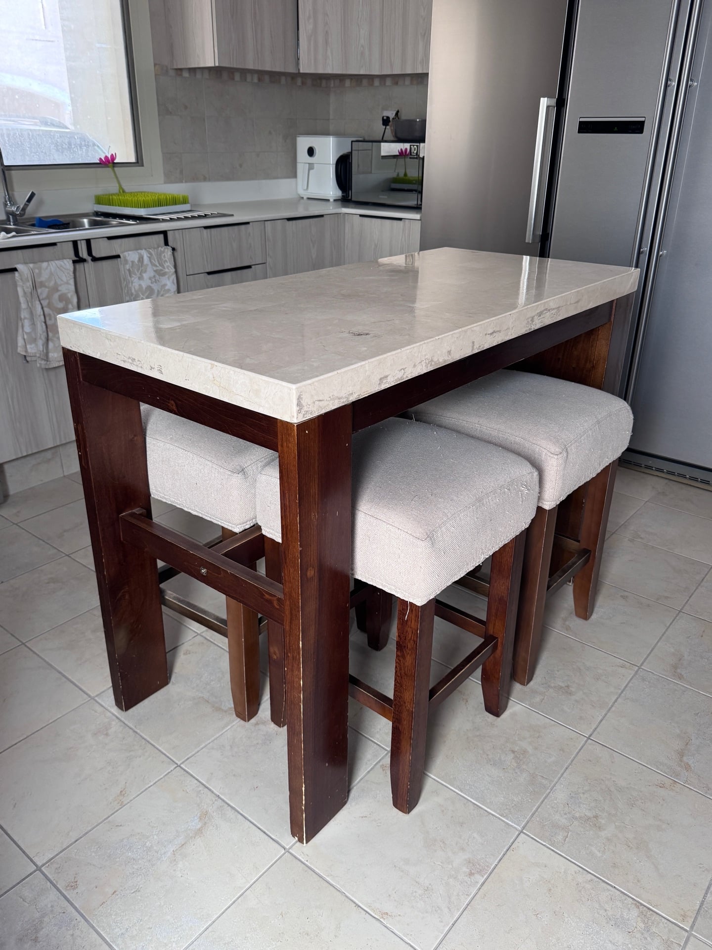 High Table stone and wood - Image 1