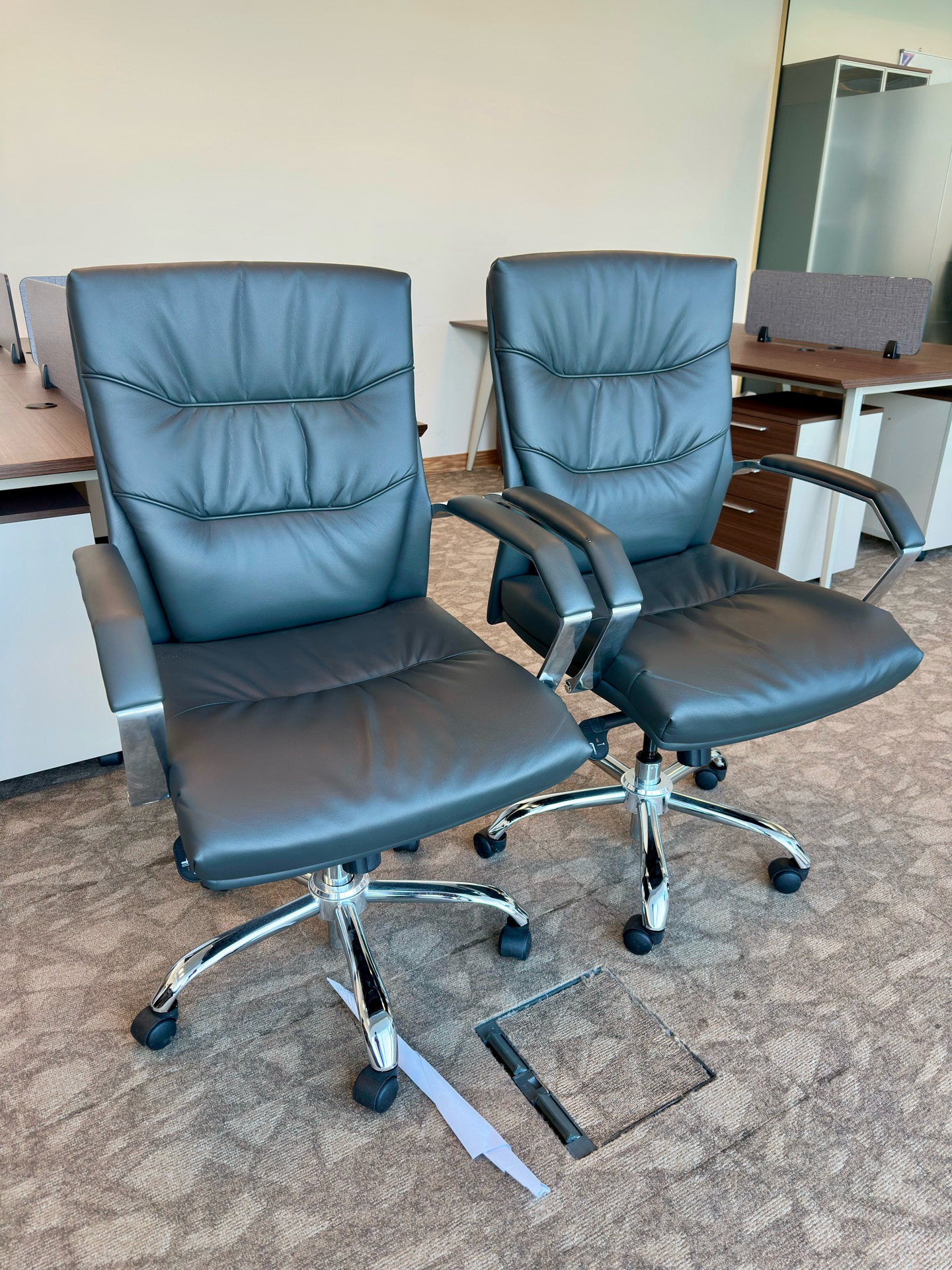 Office Furniture For Sale —33087737 - Image 7