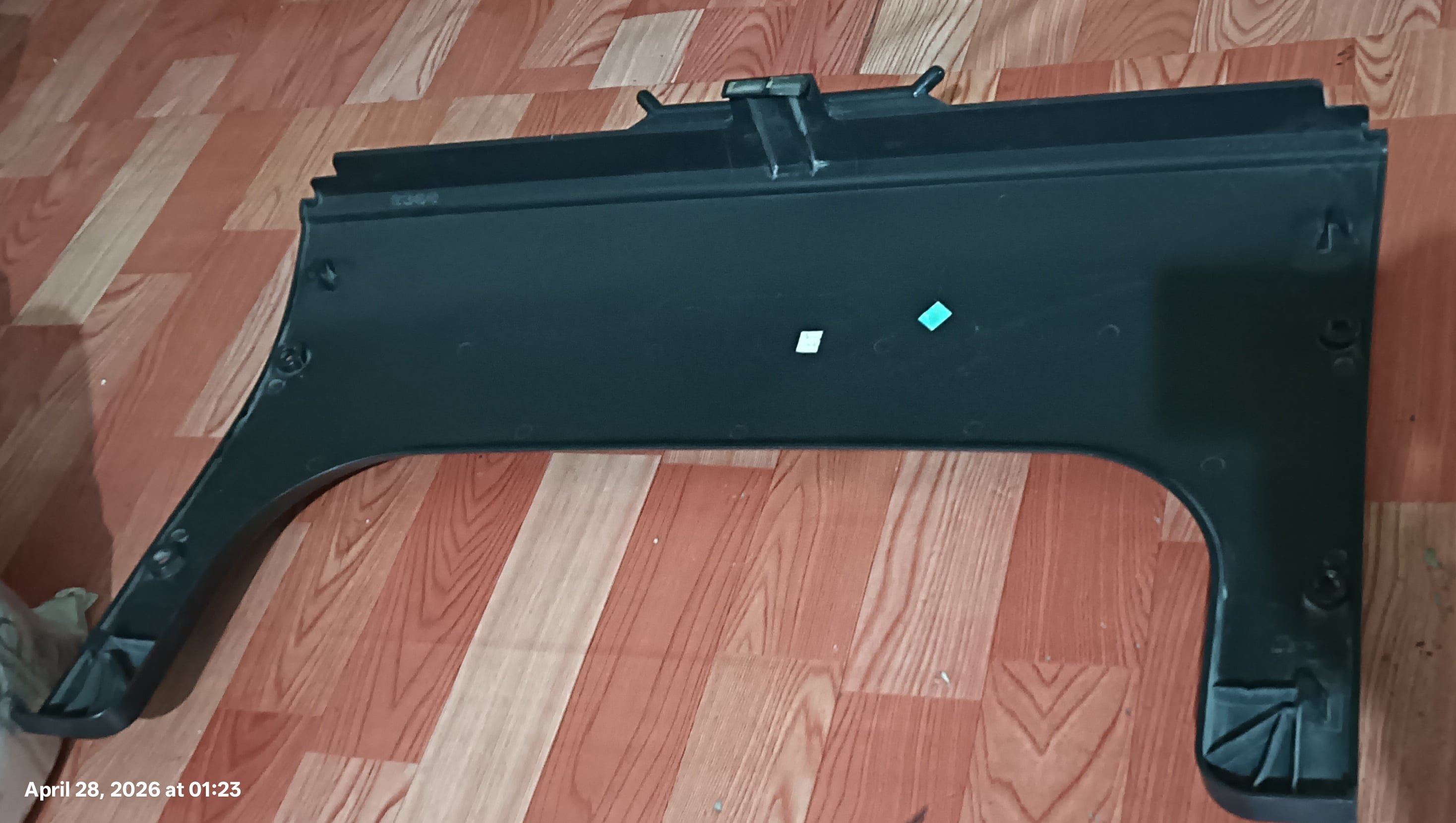 For sale Nissan Xterra wind deflector air dam cover - Image 4