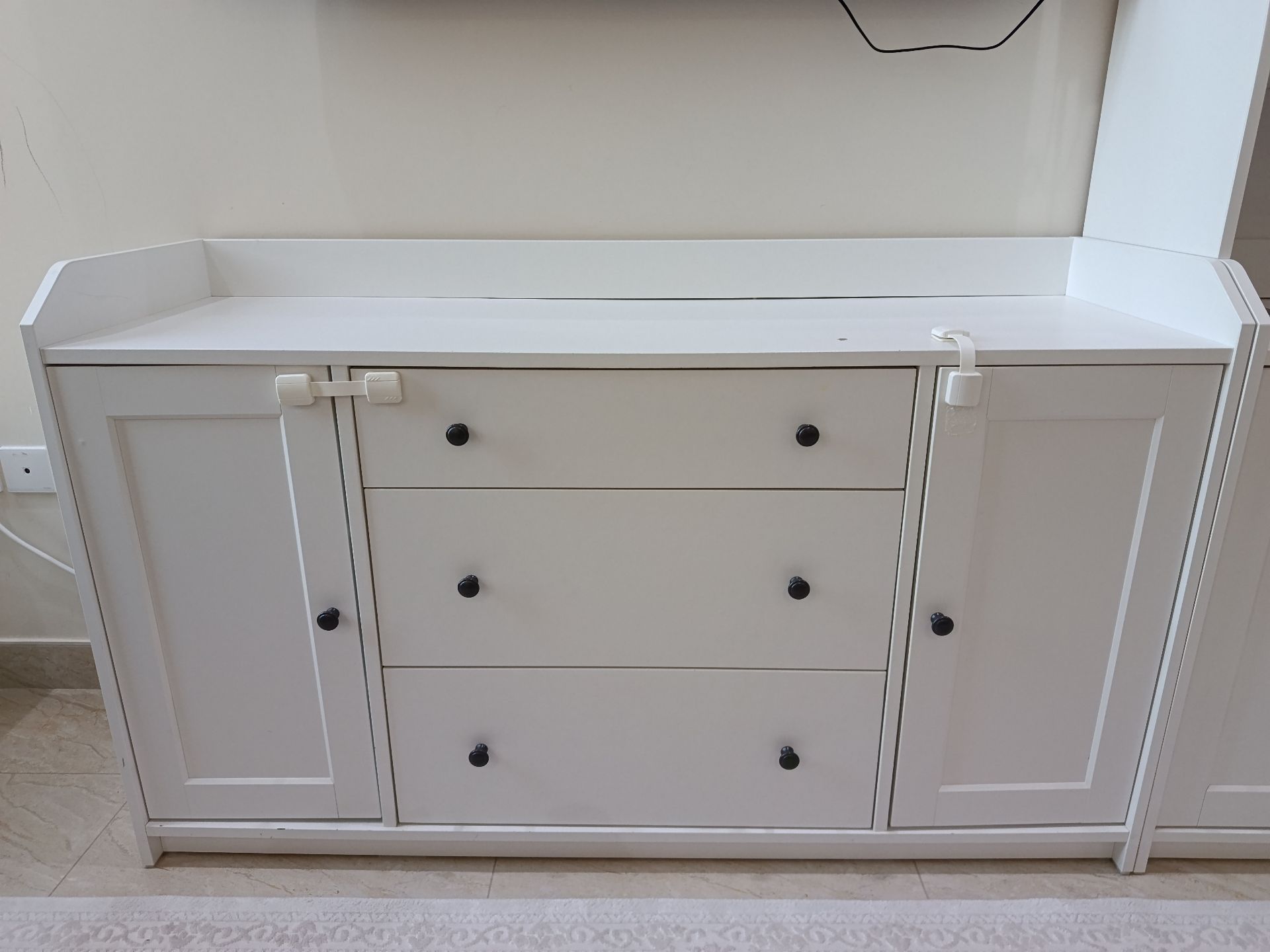Cupboard with Shelves  - Image 2