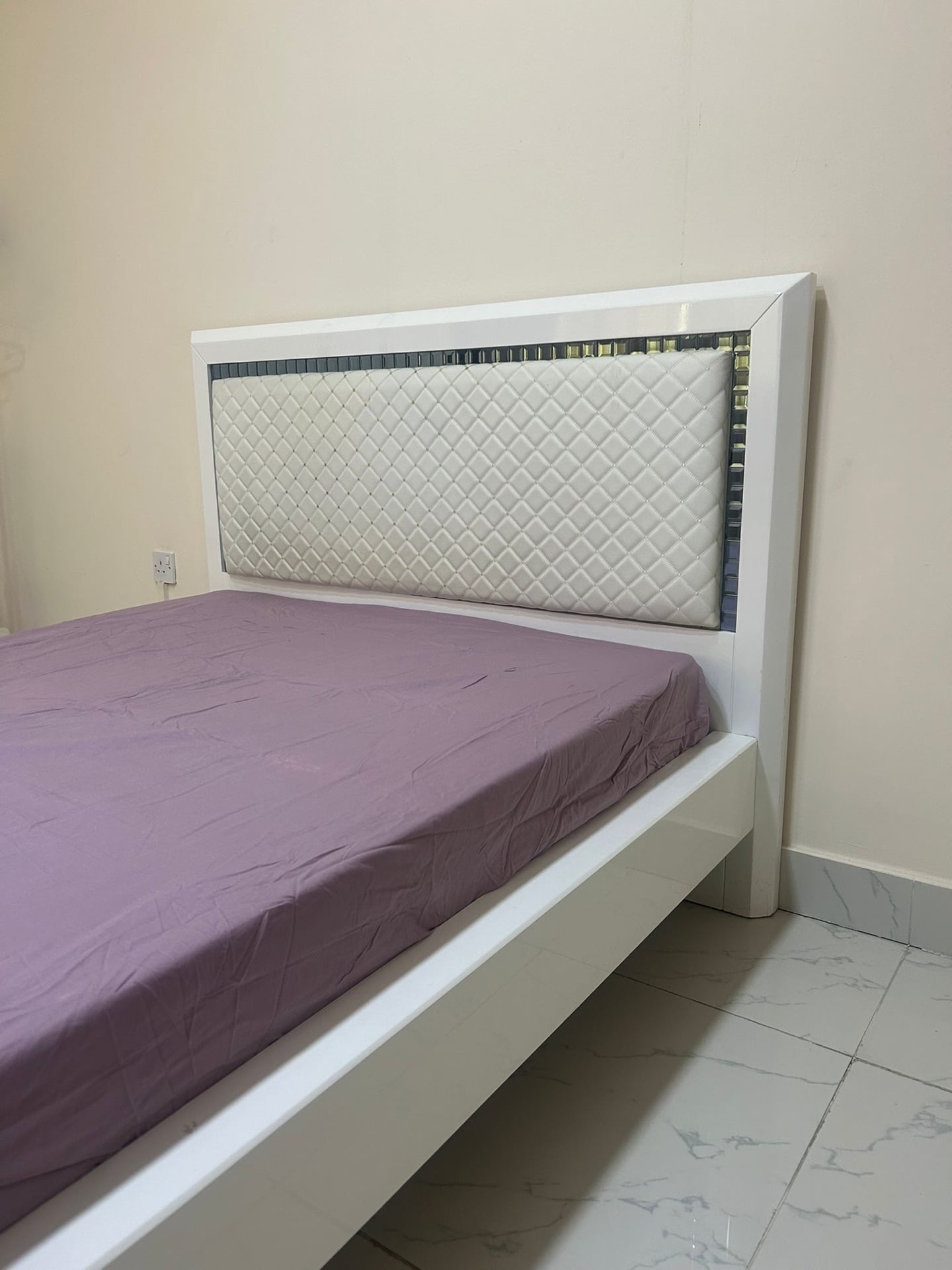 1 single size bed with mattress - Image 1