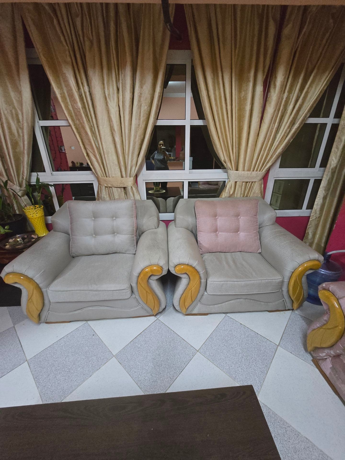 Solid wood Sofa for sale - Image 3
