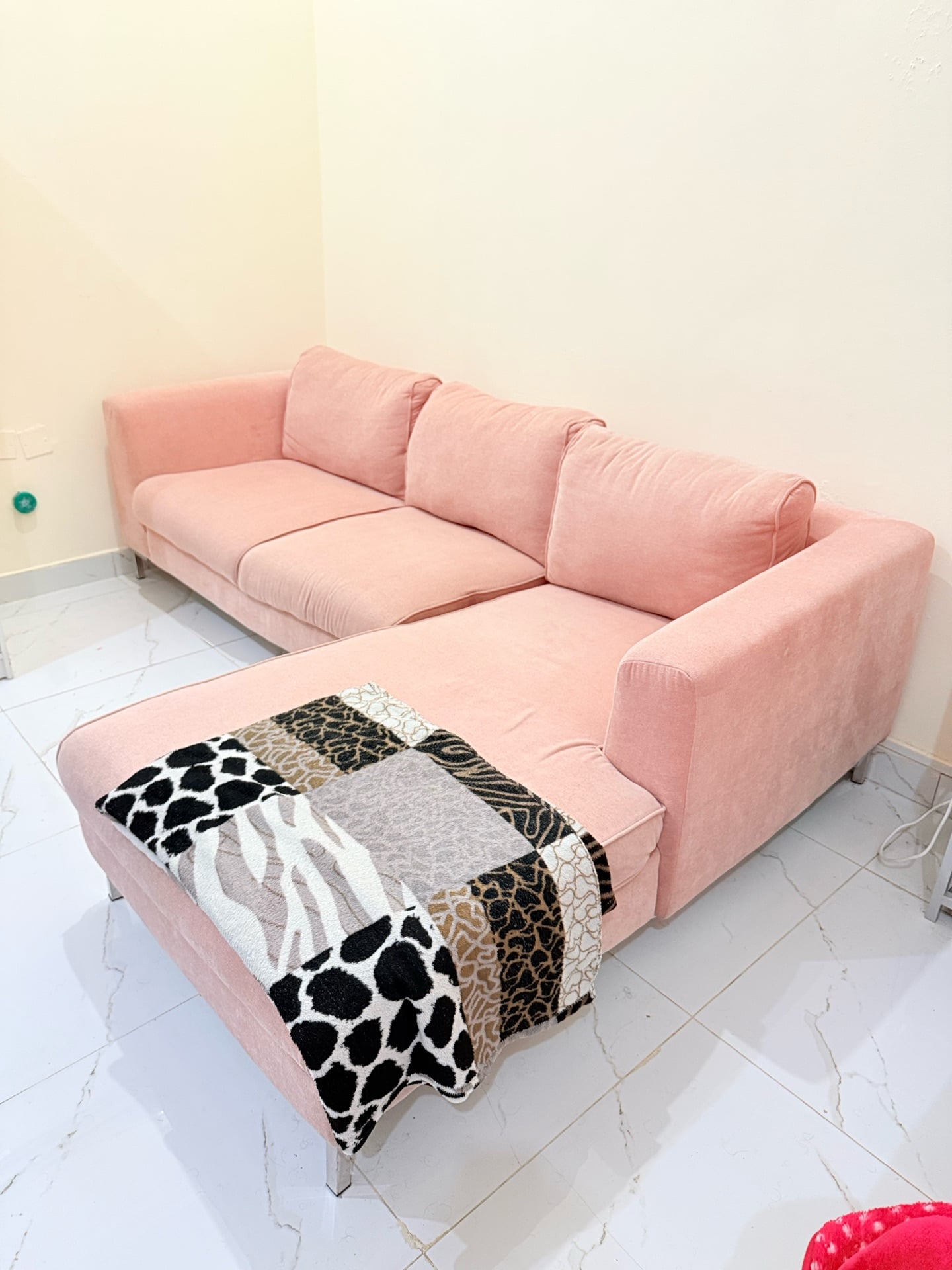 L-Shaped 5-Seater Sofa for Sale – Excellent Condition - Image 3