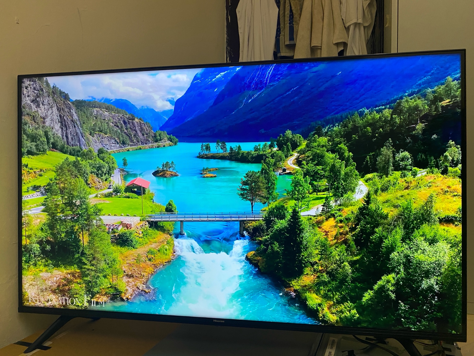 Hisence 50 inch smart tv - Image 4