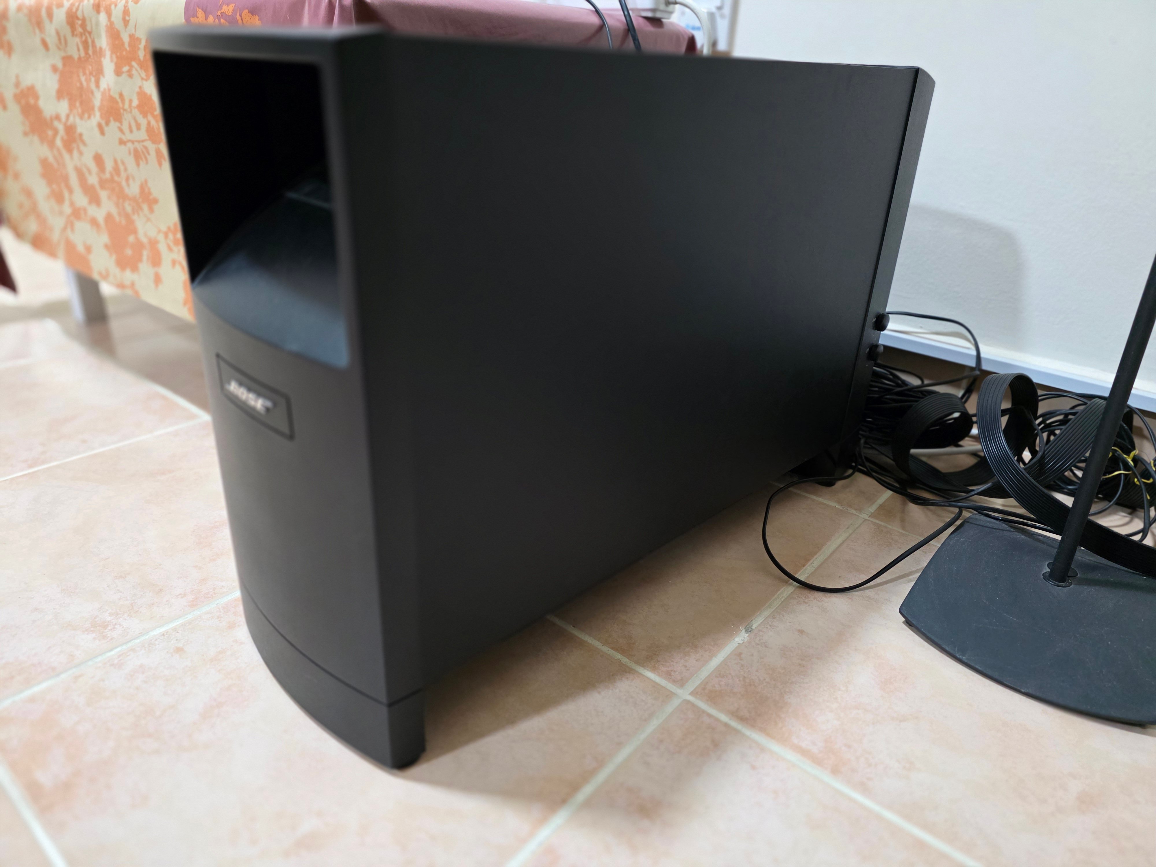 Yamaha RX V479 player with BOSE Accoustimas 10 series V audio system - Image 4