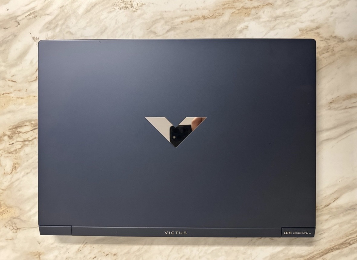 HP victus gaming laptop - Image 3