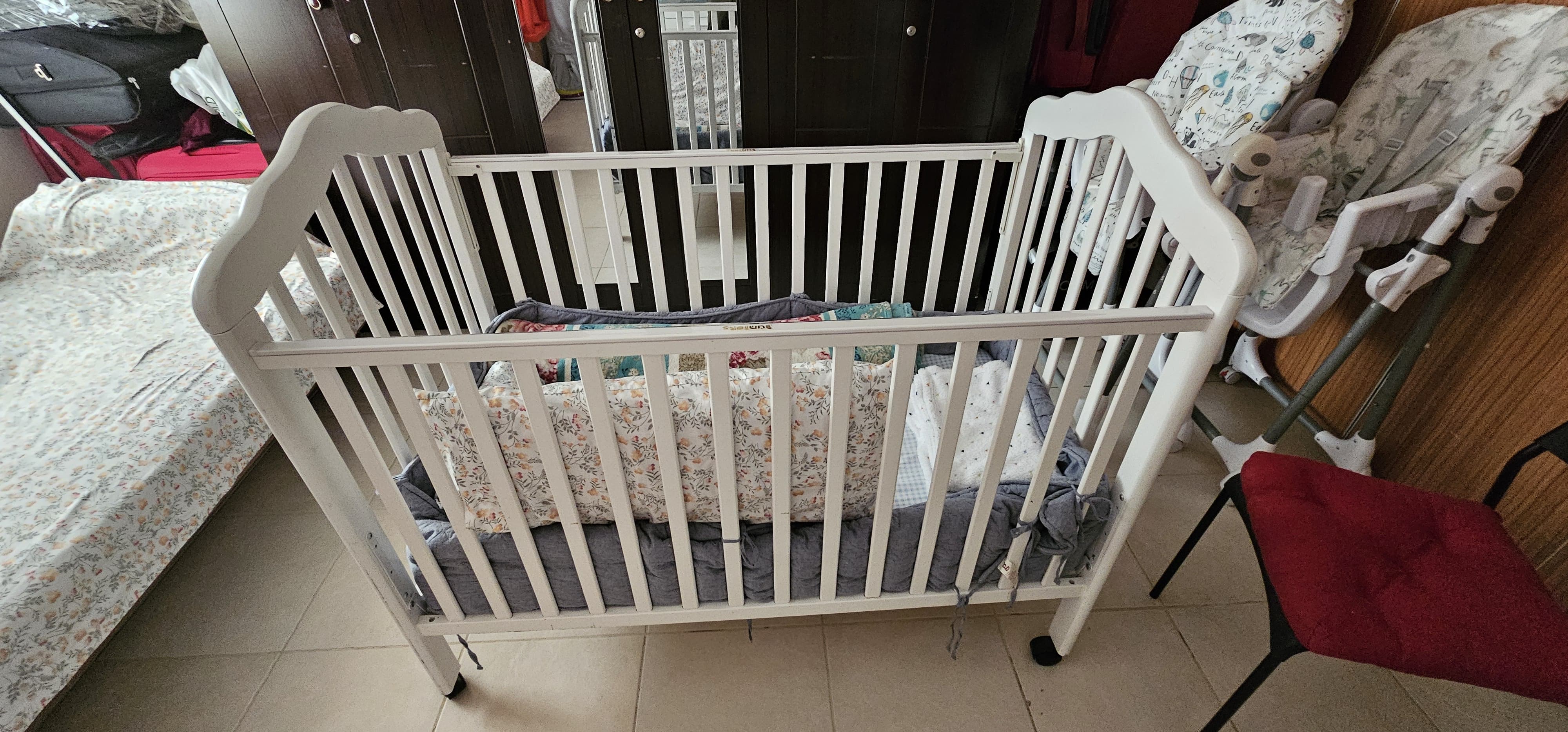 Baby Branded bed - Adjustable - 3 Positions - Image 1