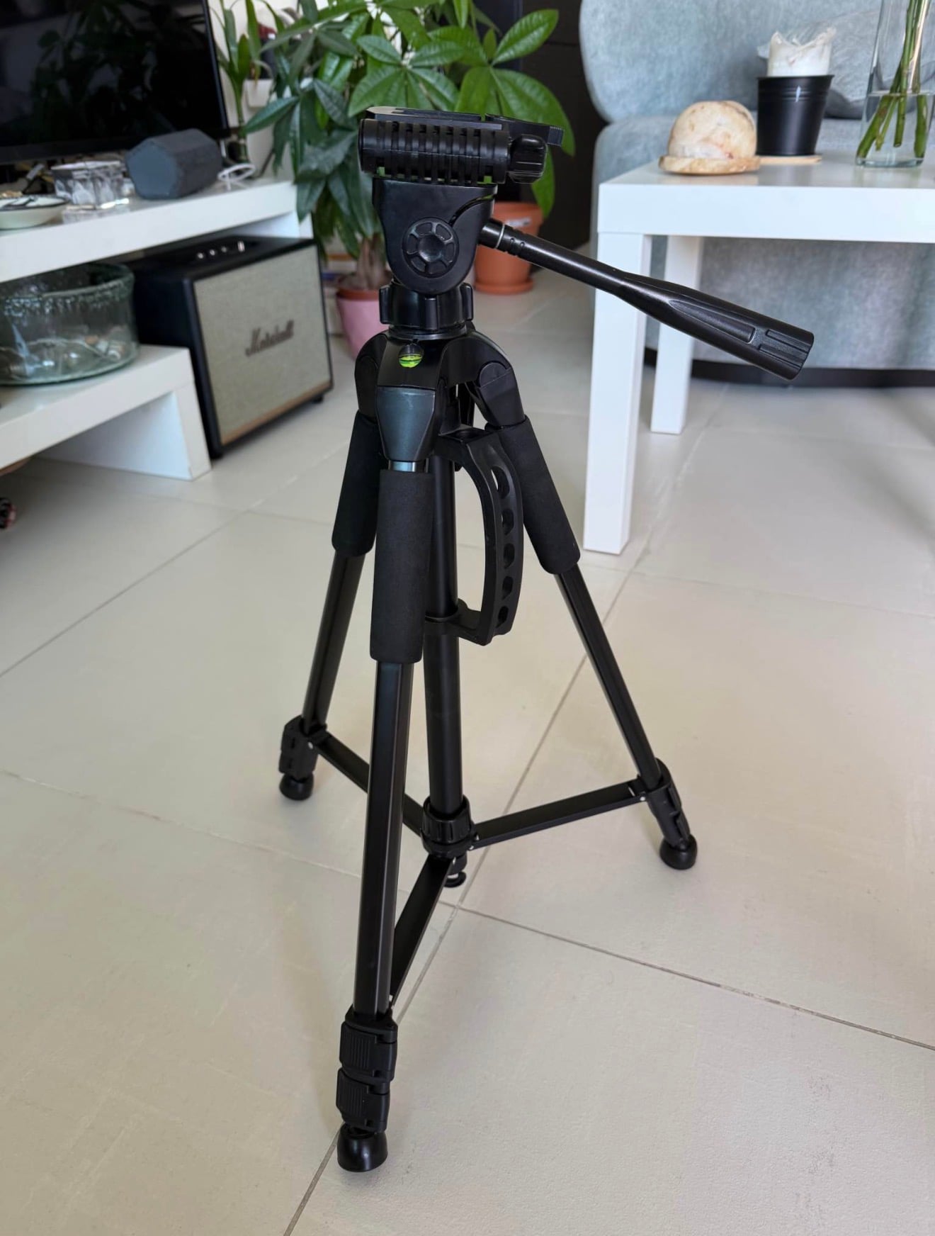 Professional Camera tripod stand with extension for any type and DSLR - Image 2