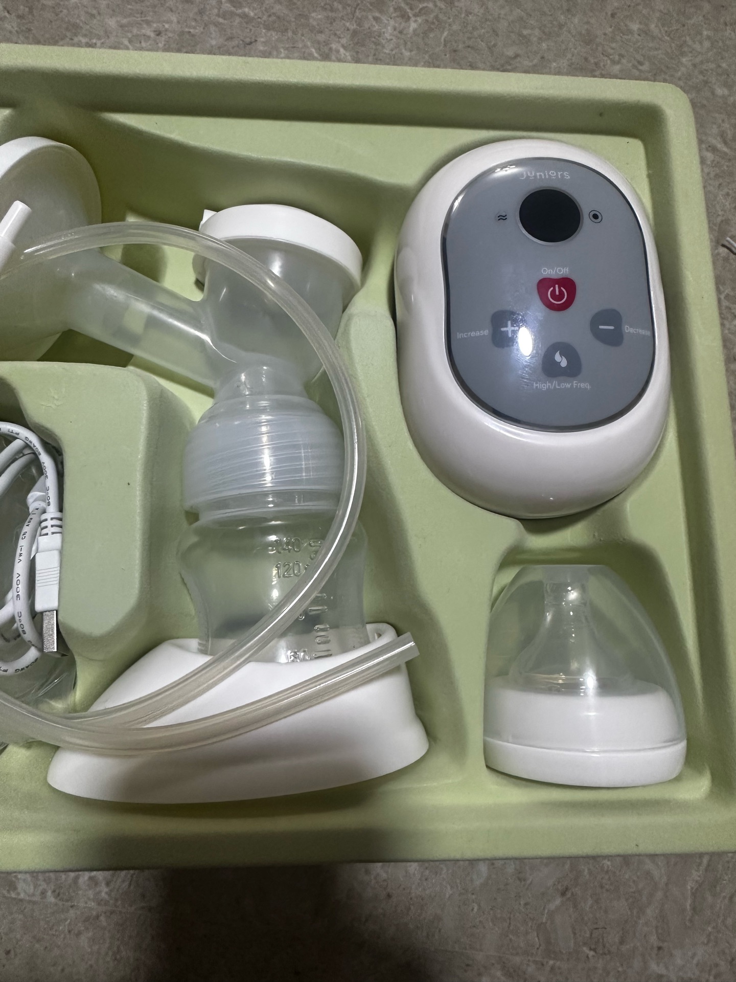 juniours electric breast pump - Image 1