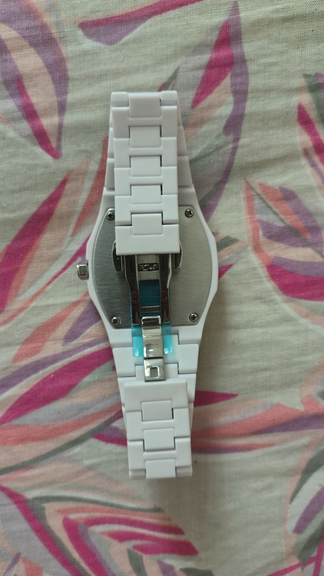 Aura watch completely brand new - Image 3