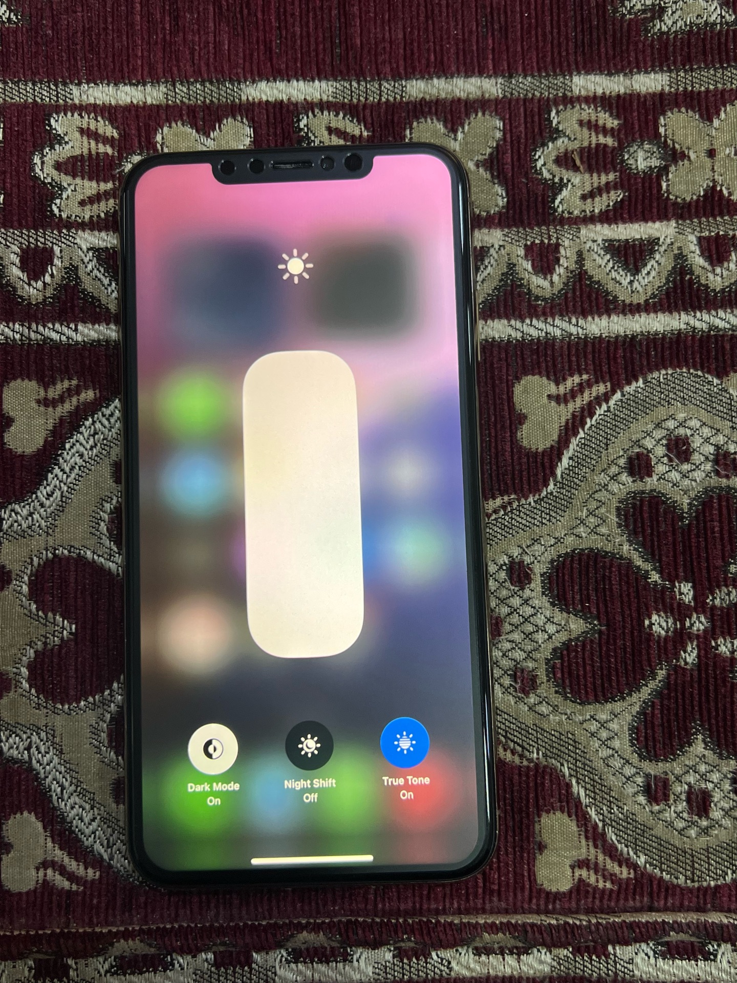 iPhone XS Max - Image 4