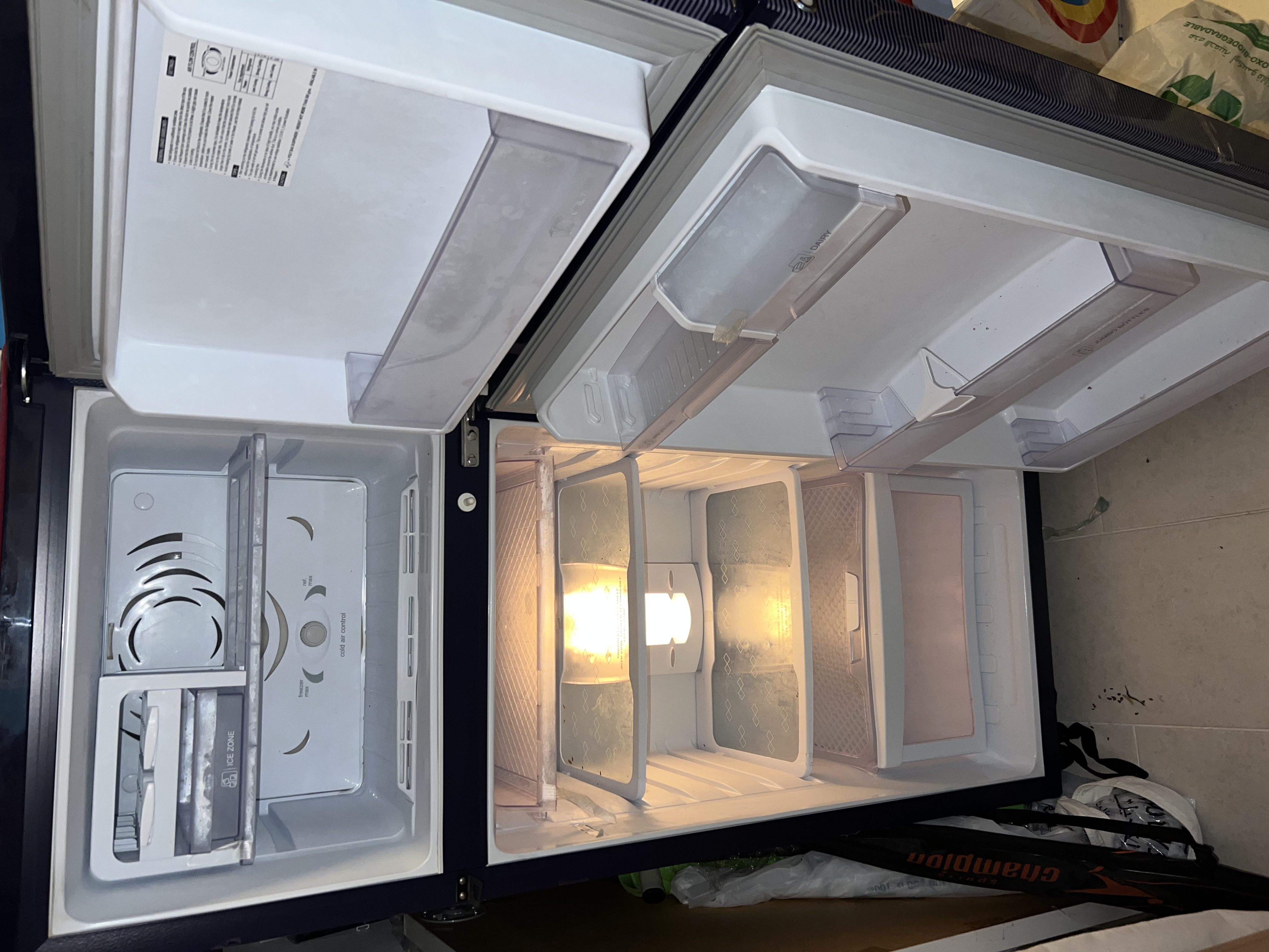 Godrej refrigerator large works perfectly  - Image 4