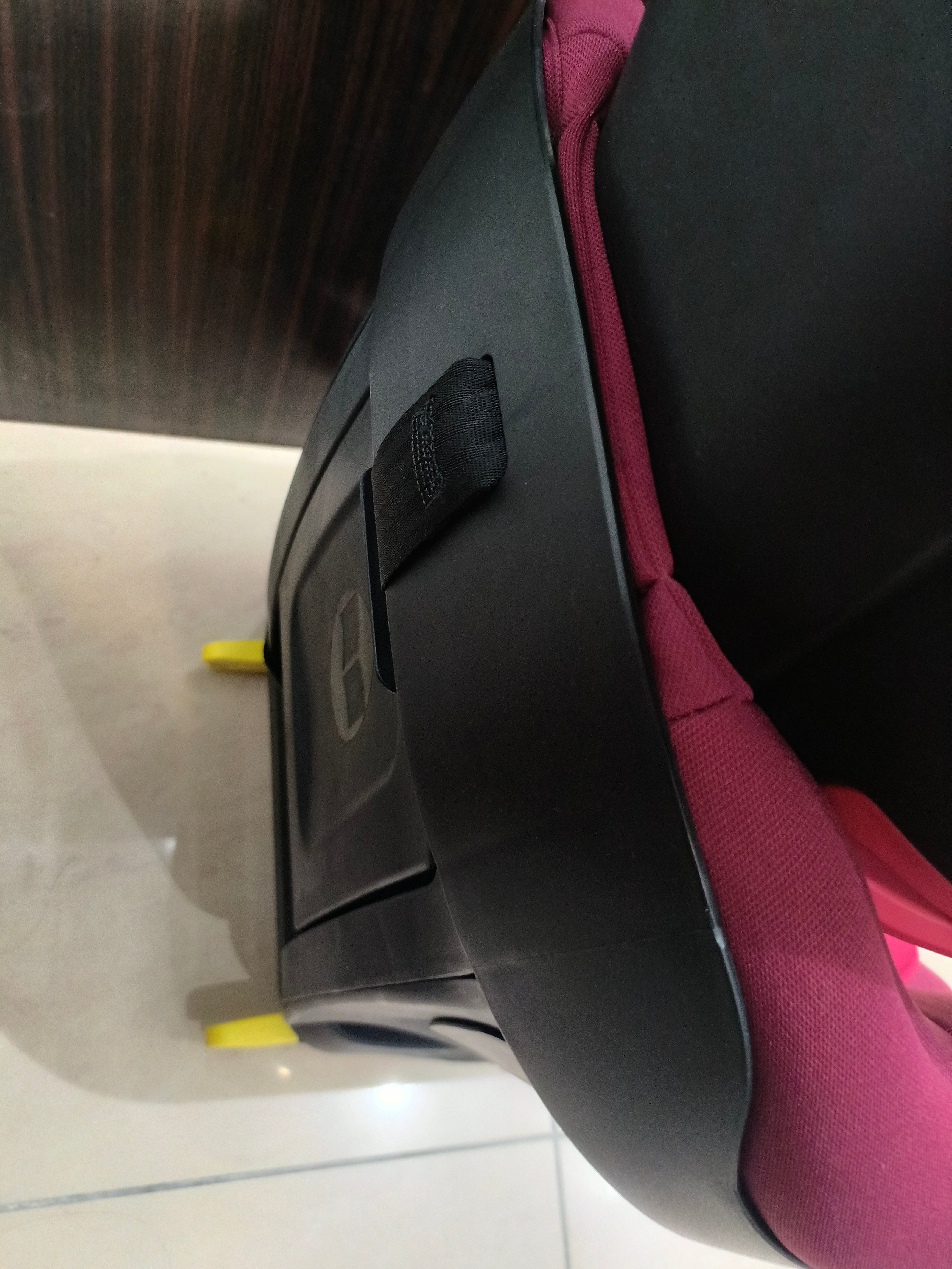 used Maxi Cosi Safety Seat/Car Seat - Image 2