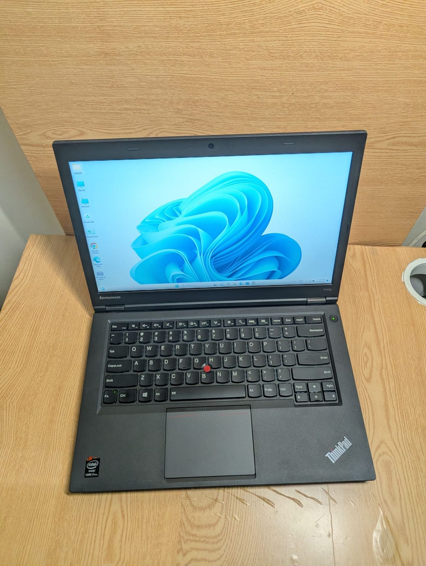 Lenovo Thik pad T440p i7- Ram8 SSD 256 - Image 3