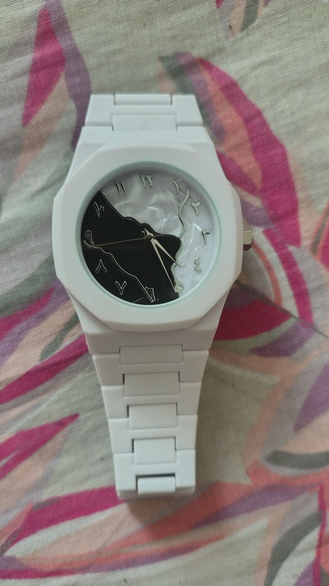 Aura watch completely brand new - Image 2