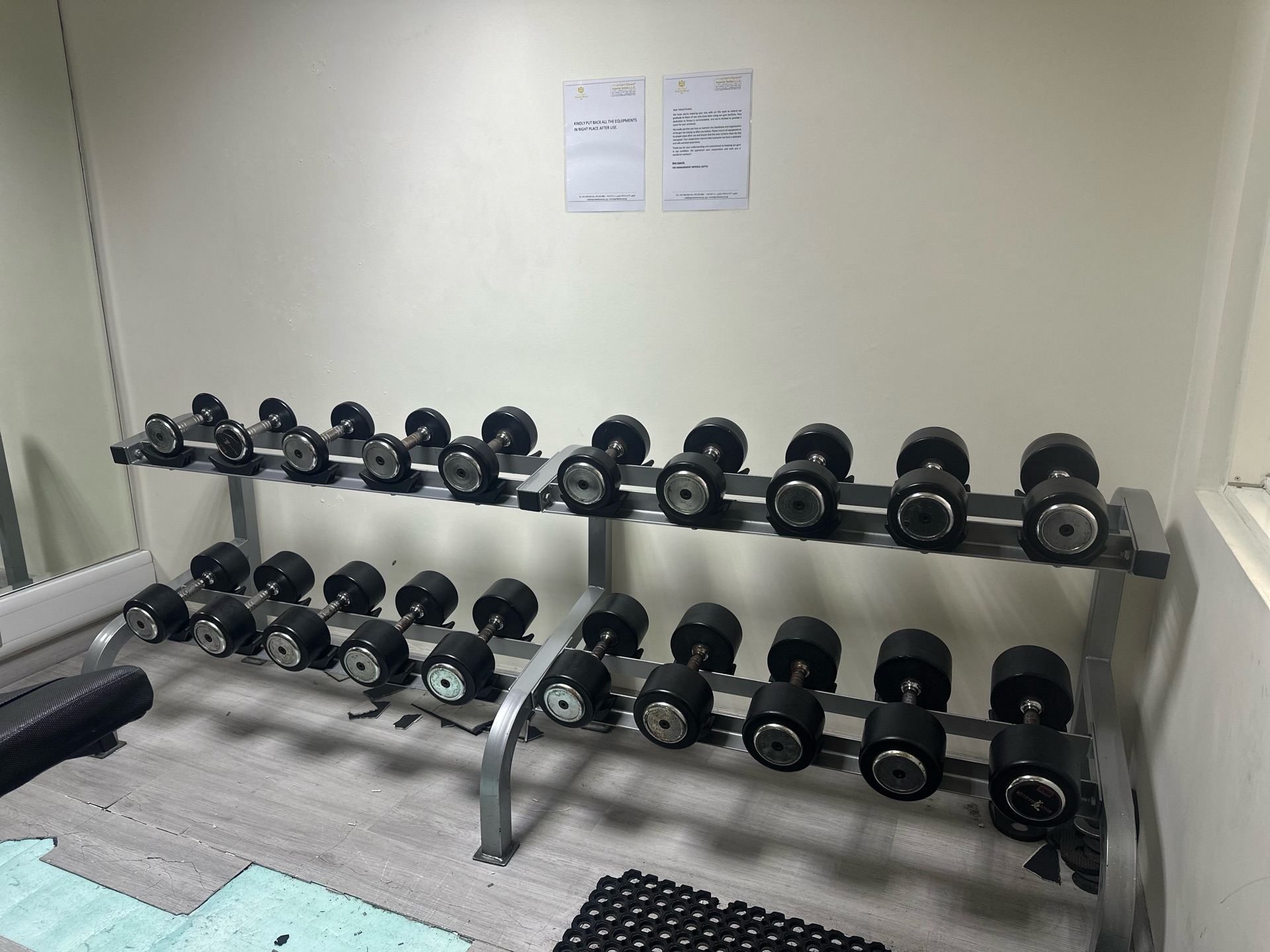 commercial-grade, fixed-weight dumbbells - Image 3
