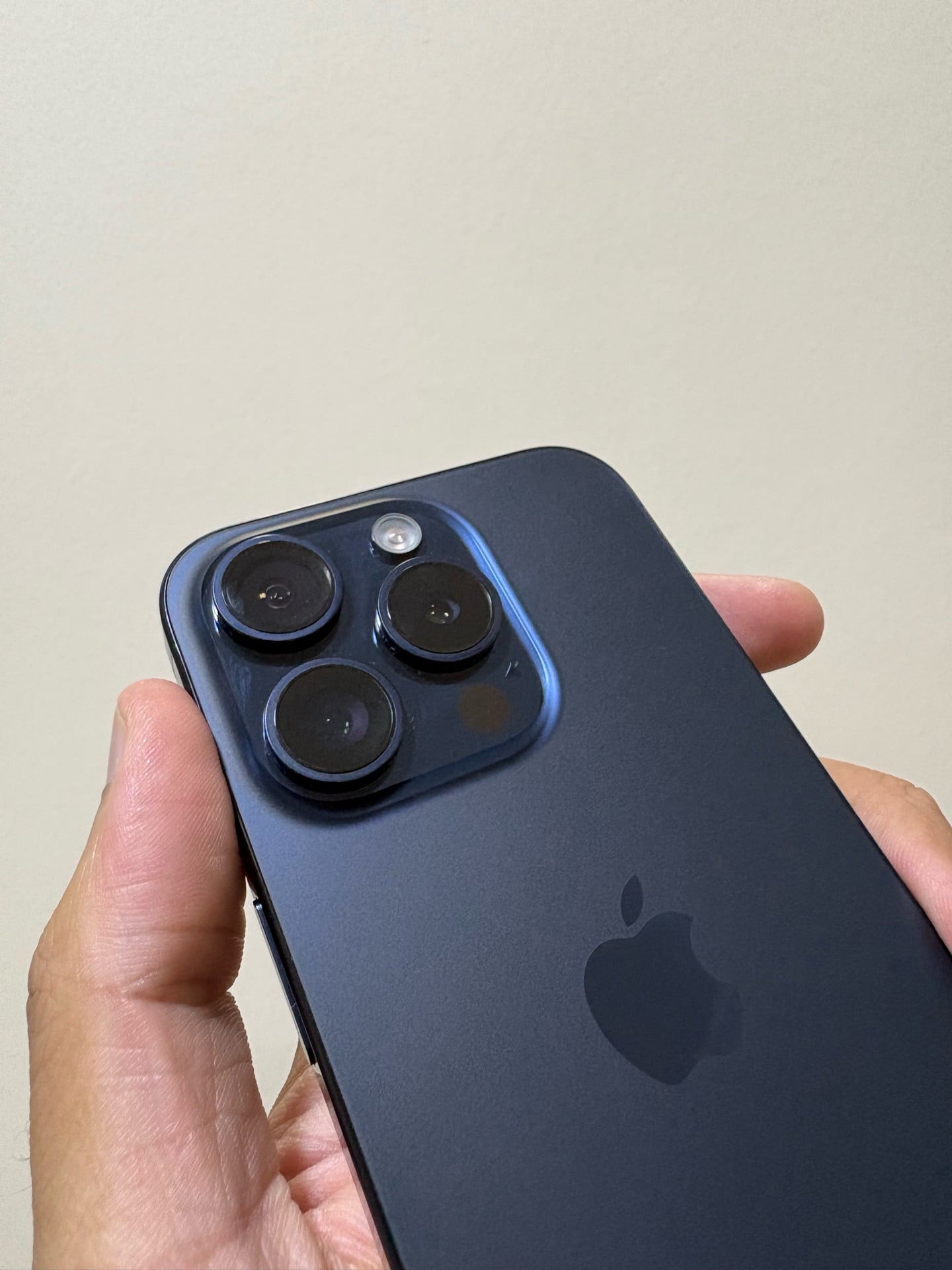 Apple iPhone 15 Pro  - Image 7