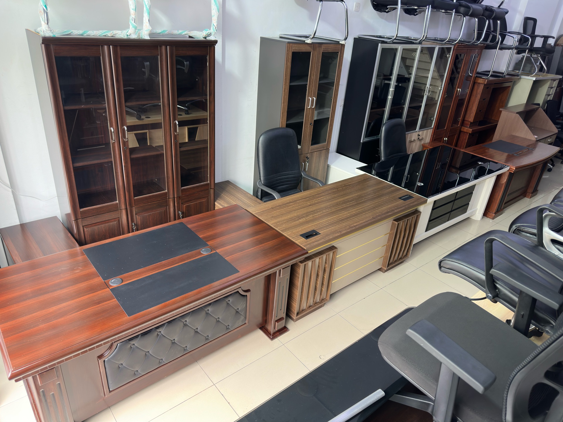 Used Office Furniture Sale Call — 33087737 - Image 5