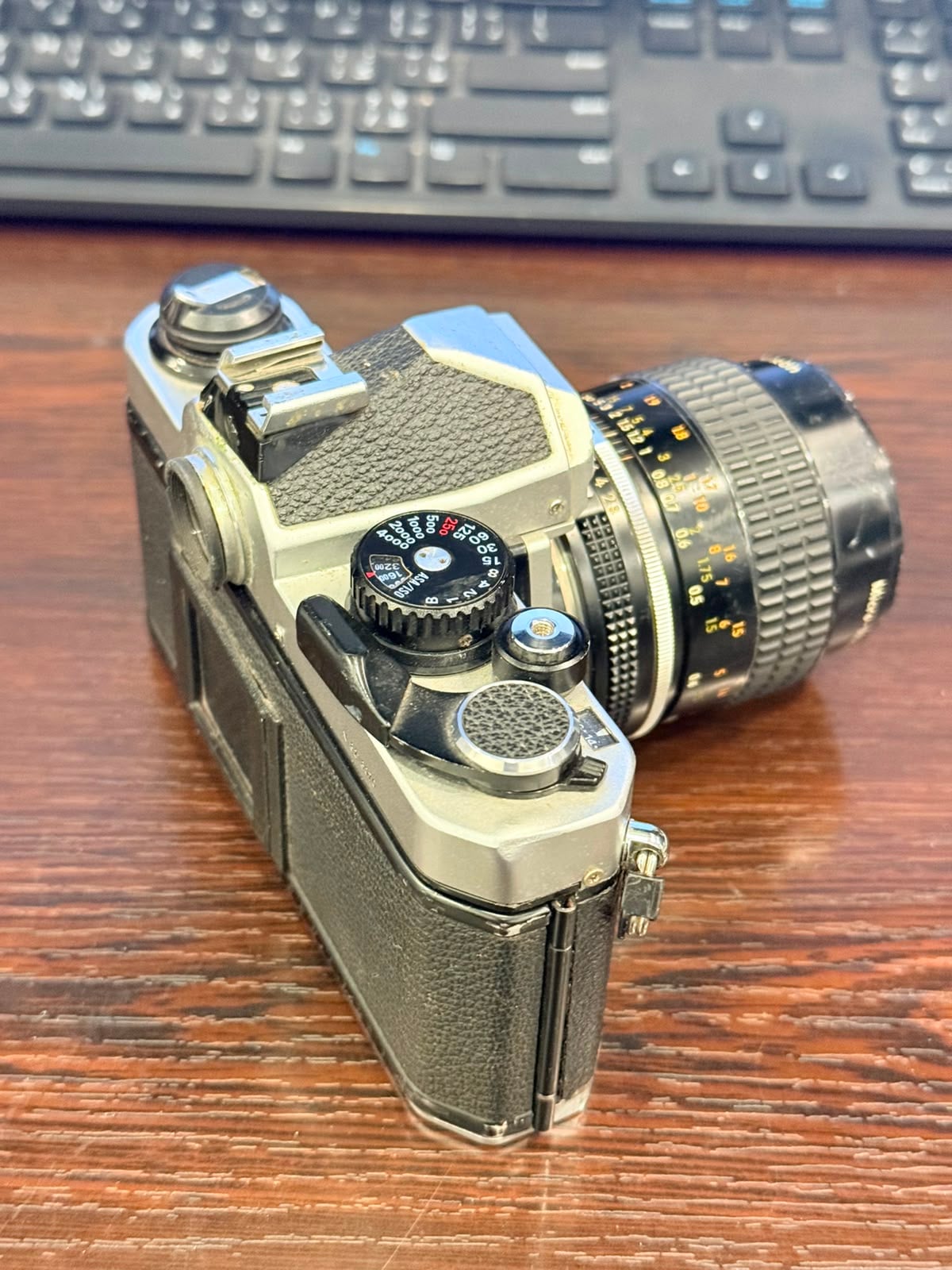 Nikon D500  Nikon FM2 film camera with lenses  - Image 6
