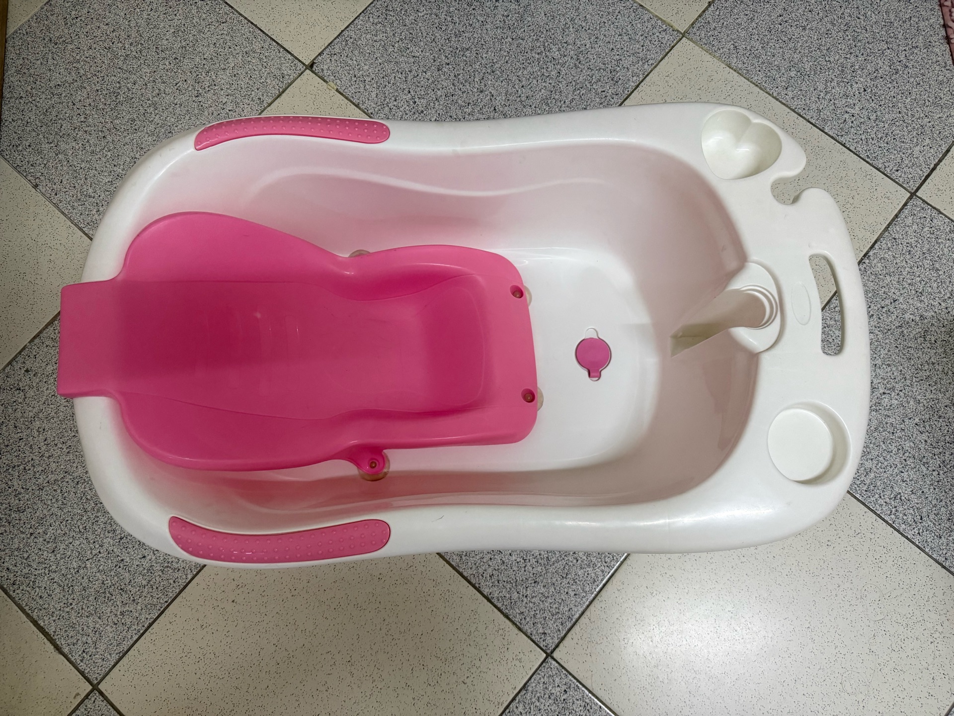 🔥 Moving Out Sale – Kids Playing Mats + Musical Walker + Baby Bathtub 🔥 - Image 5