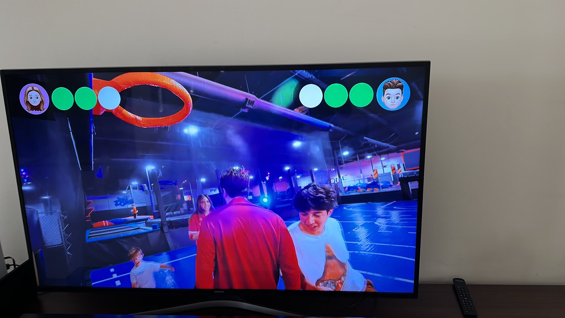 Samsung TV, 55”. Very good condition, with free sound bar and subwoofer - Image 6