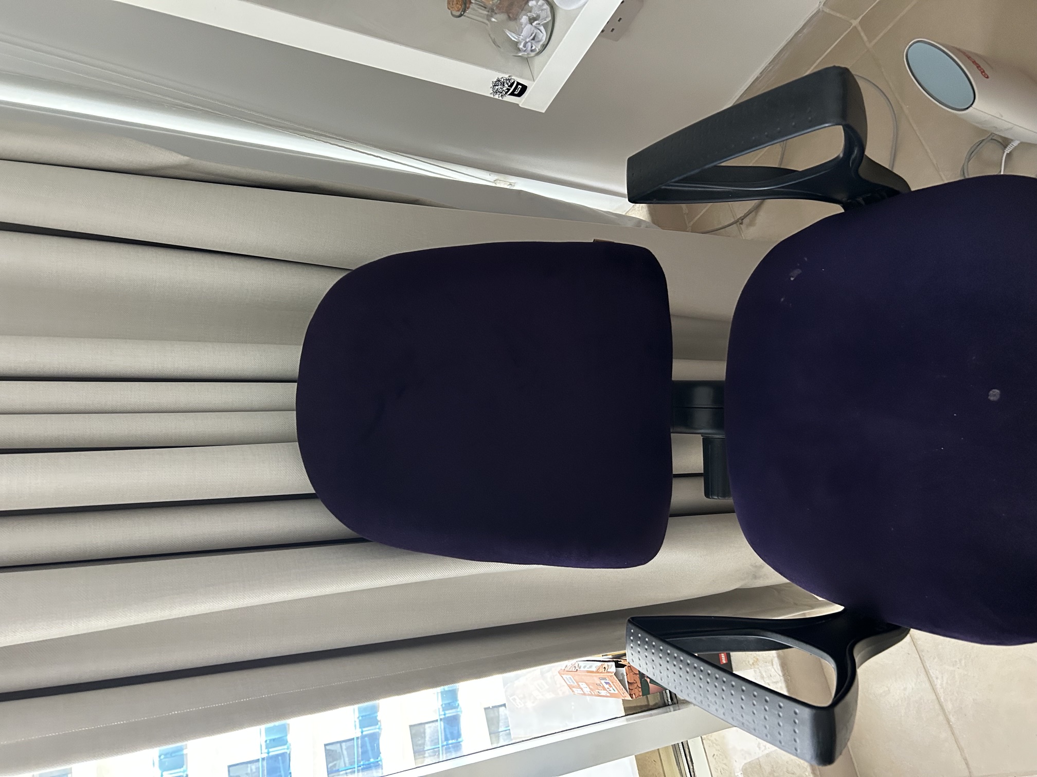 office chair - Image 1