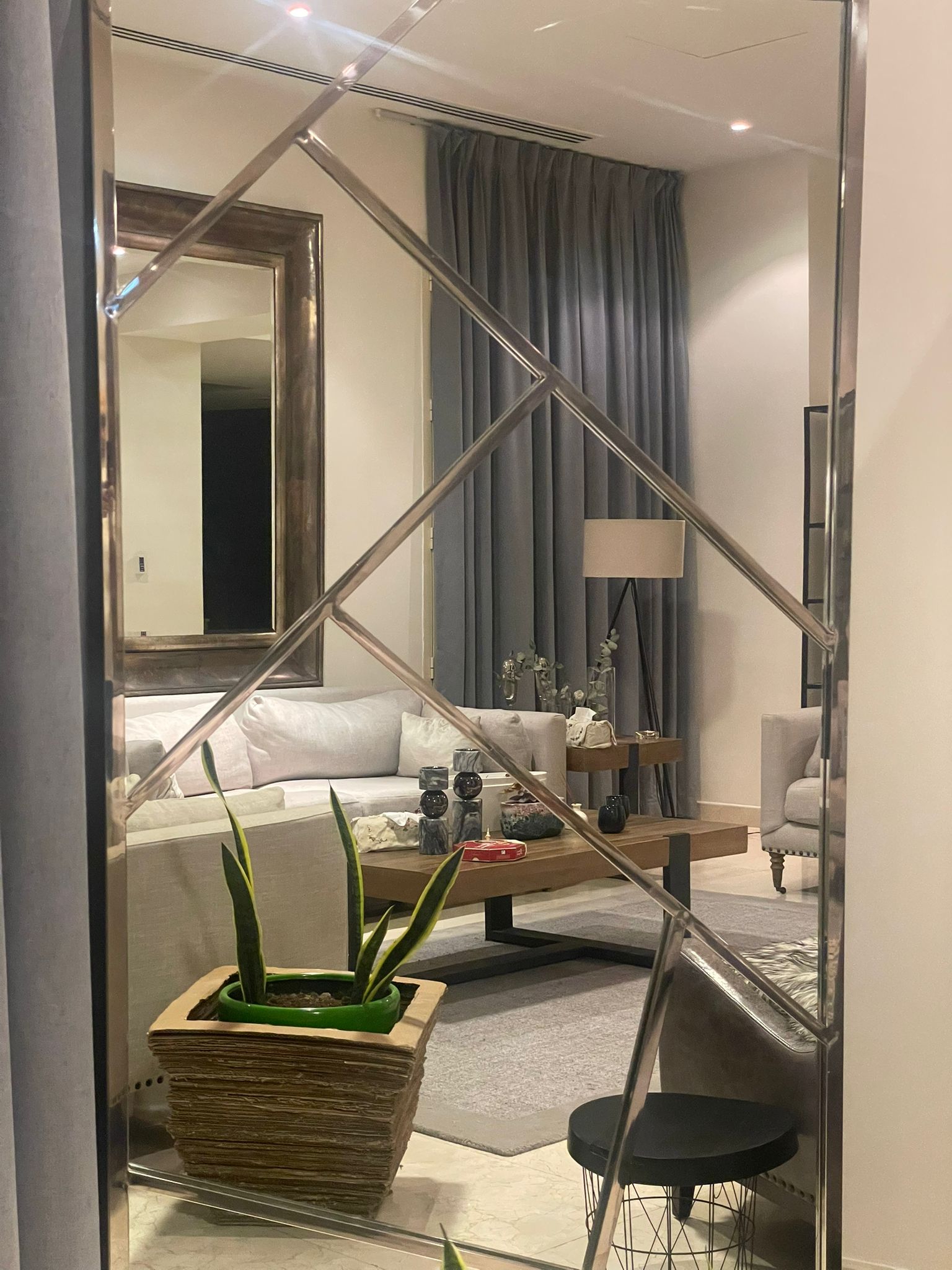 Free Stand Mirror - Image 4