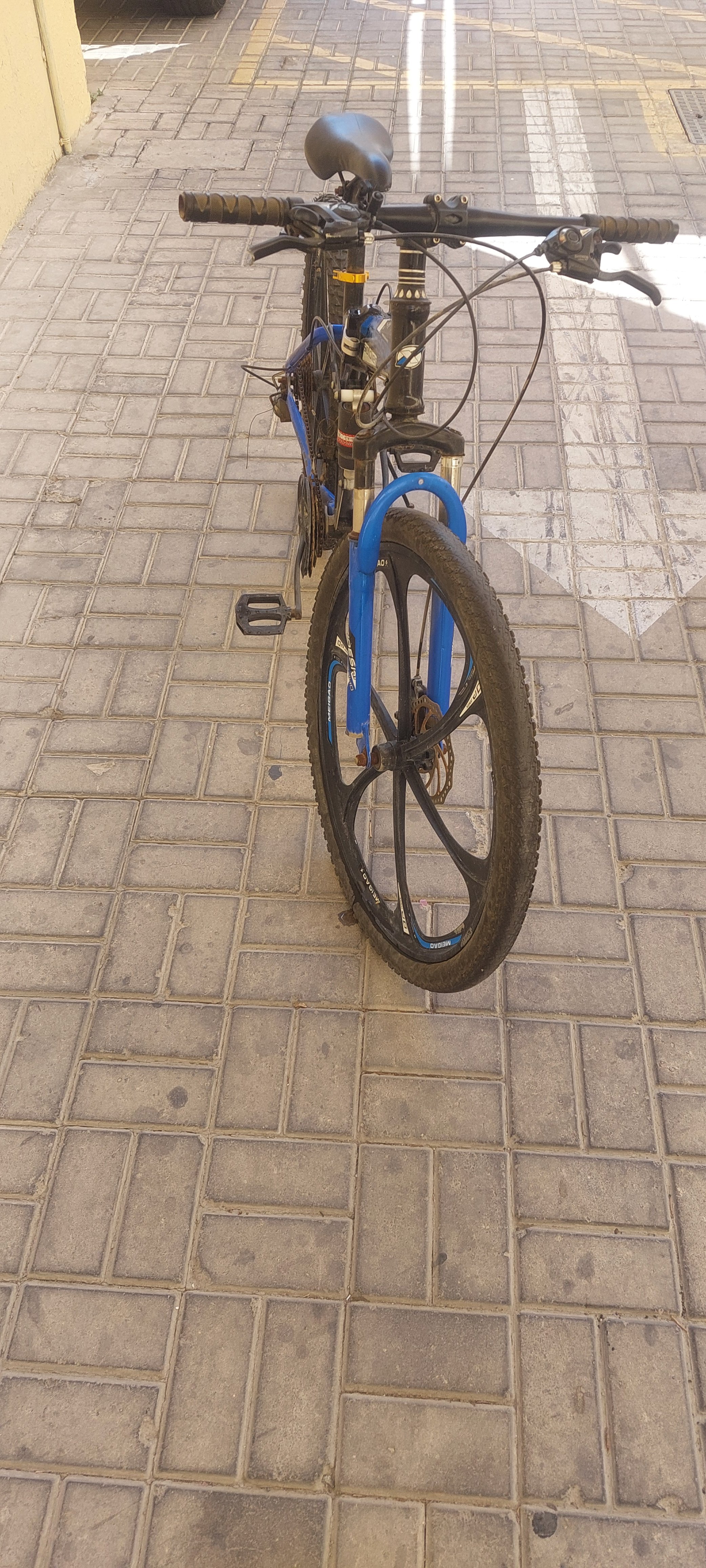 Kids used bicycle  - Image 4