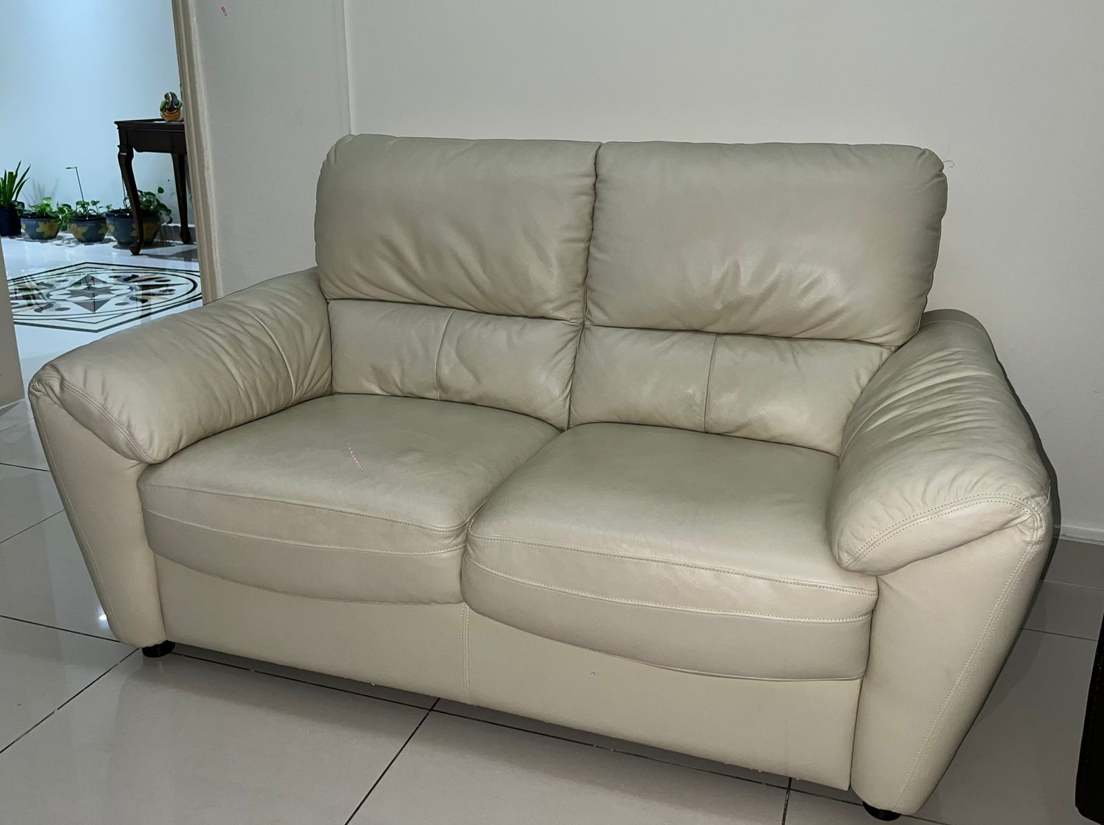 White leather sofas - Image 4