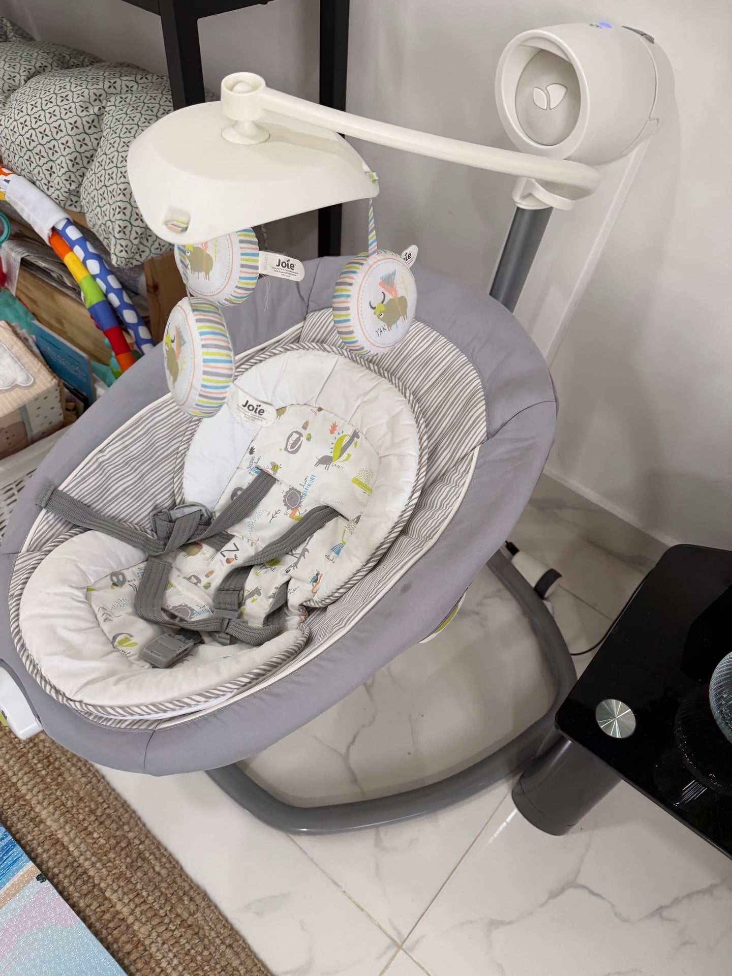 Baby swing - Image 1