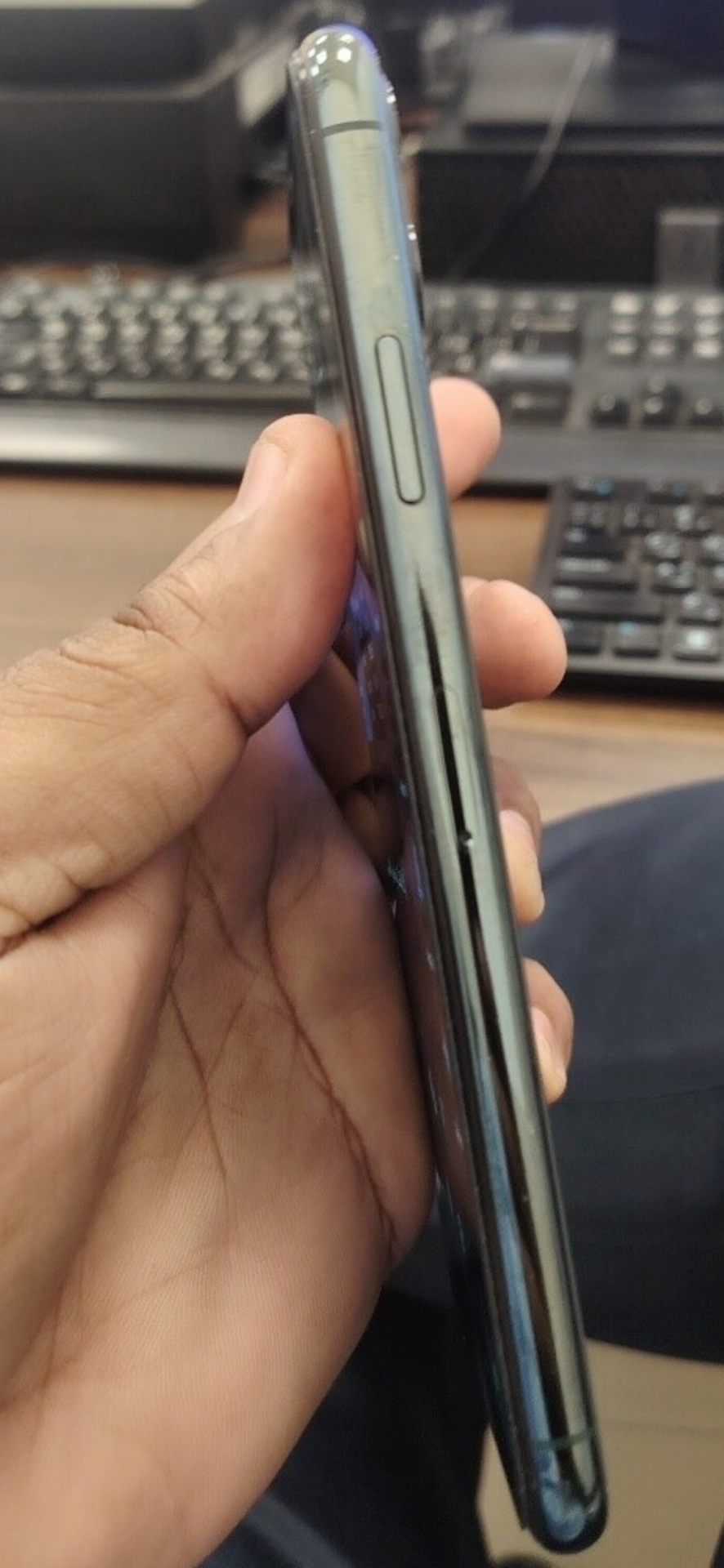 iPhone 11 Pro Max للبيع - Image 3
