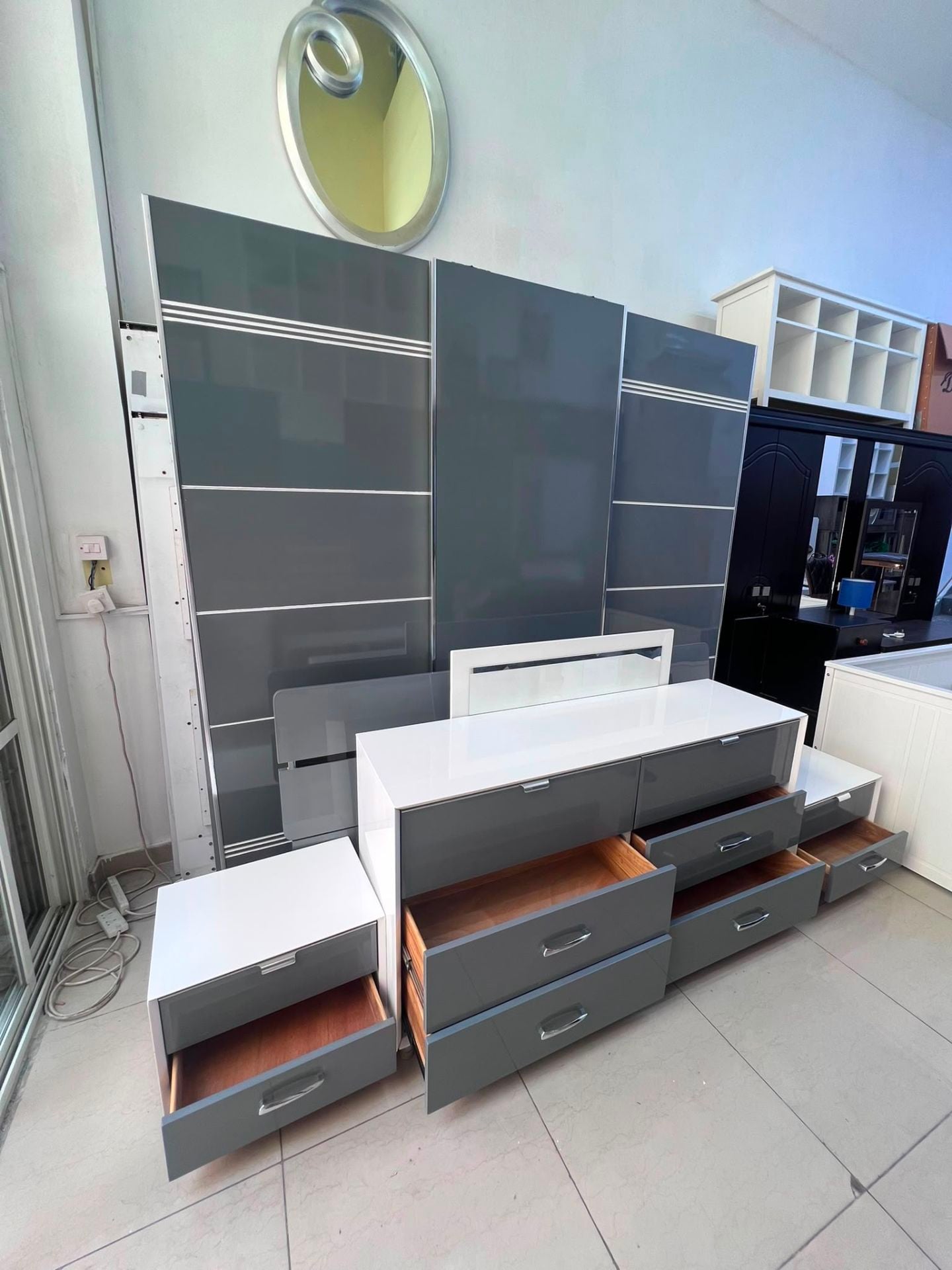 Bed Sets & Mattresses - Image 2
