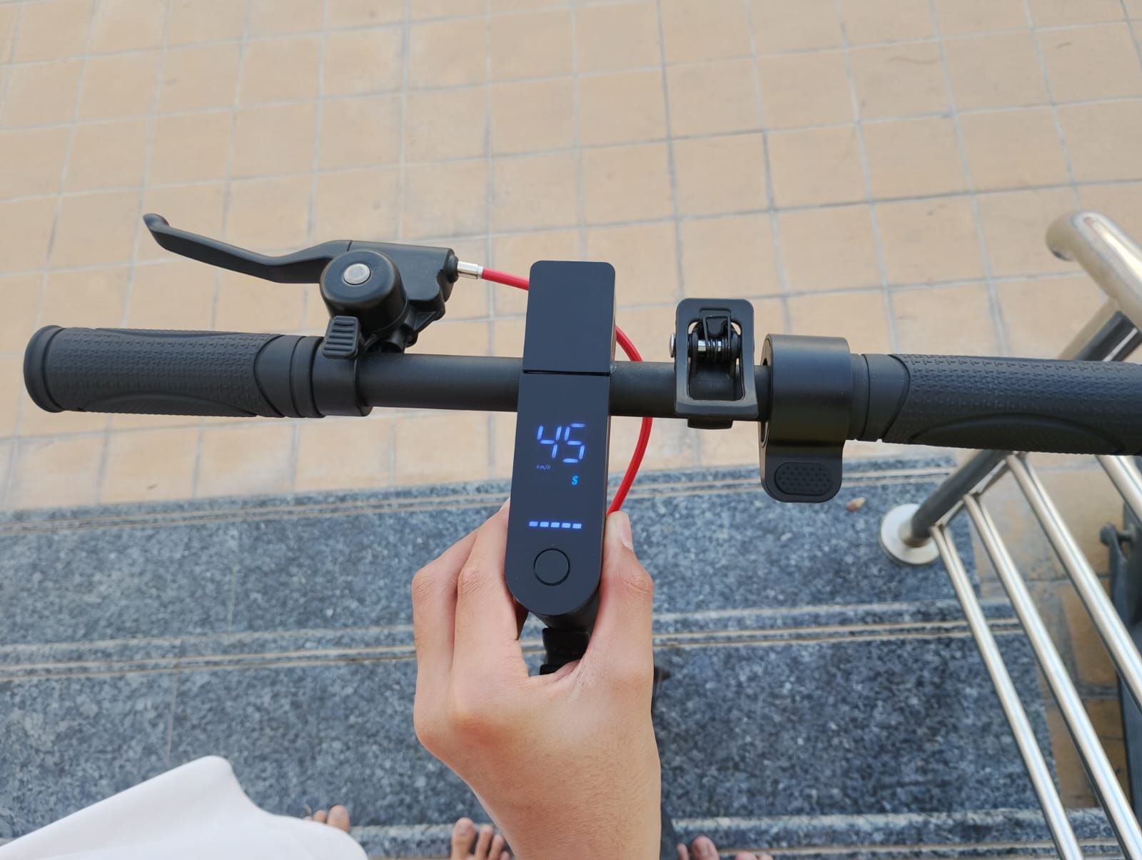 MT760 High Speed Electric scooter 40km/h - Image 4