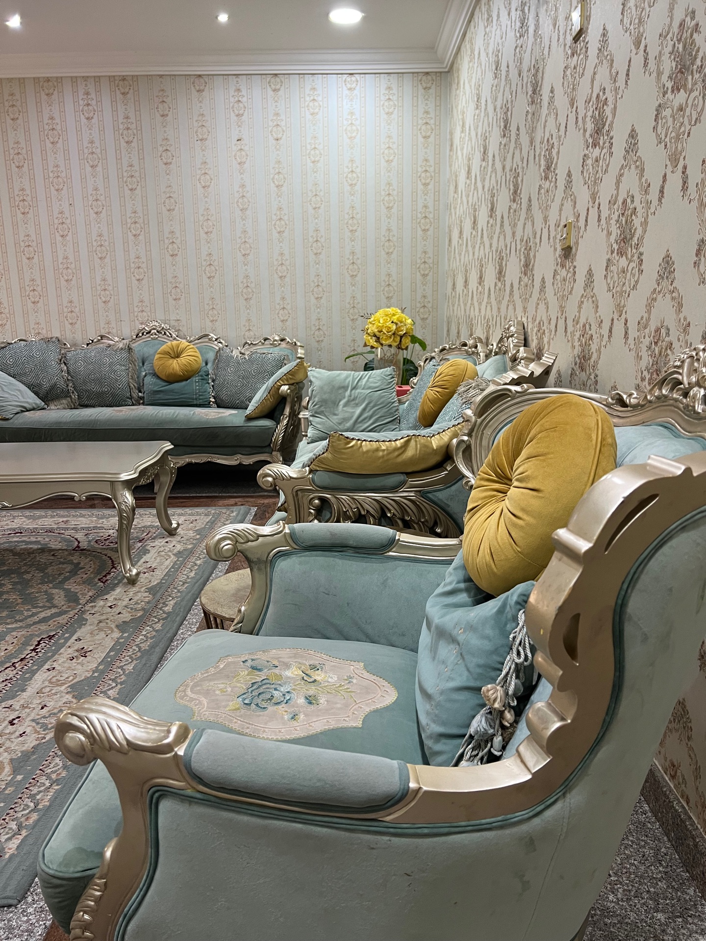 Luxury Classic Sofa Set with Center Table – Excellent Condition - Image 2