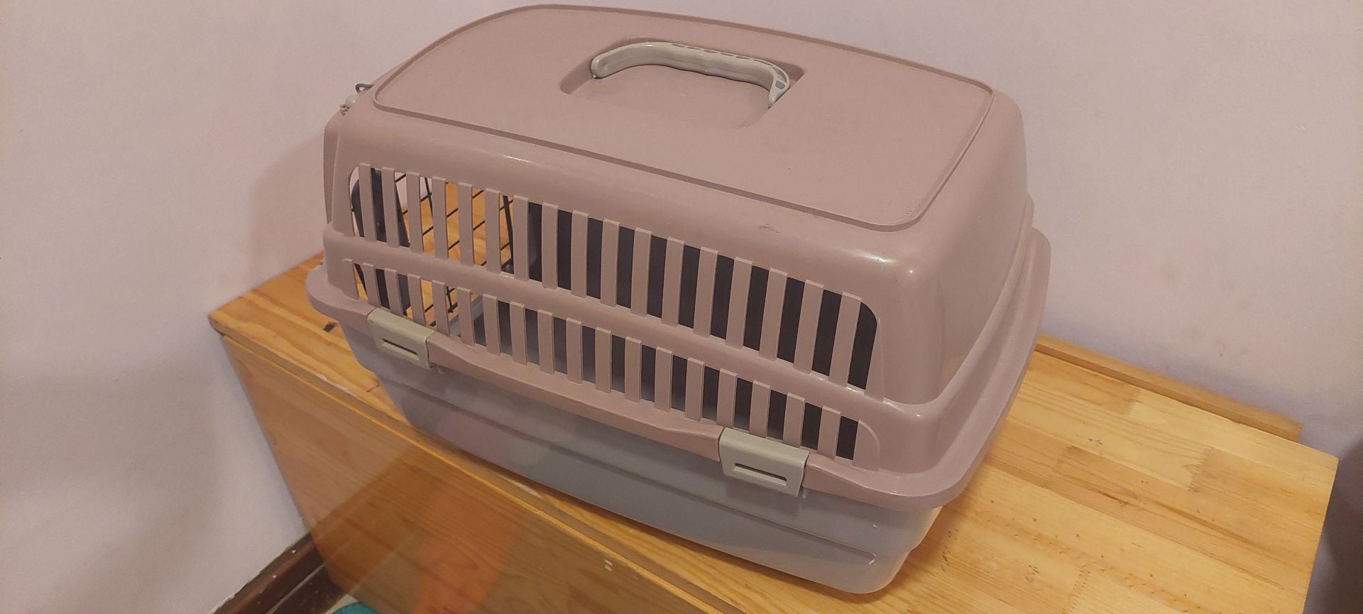 Dog/Cat cage/carrier - Image 4