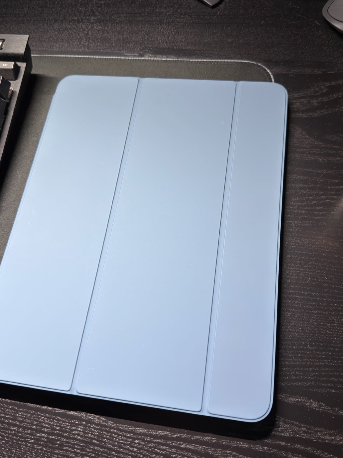 IPad Pro 13ich m4 (256gb) battery 90% black color with apple cover  - Image 6