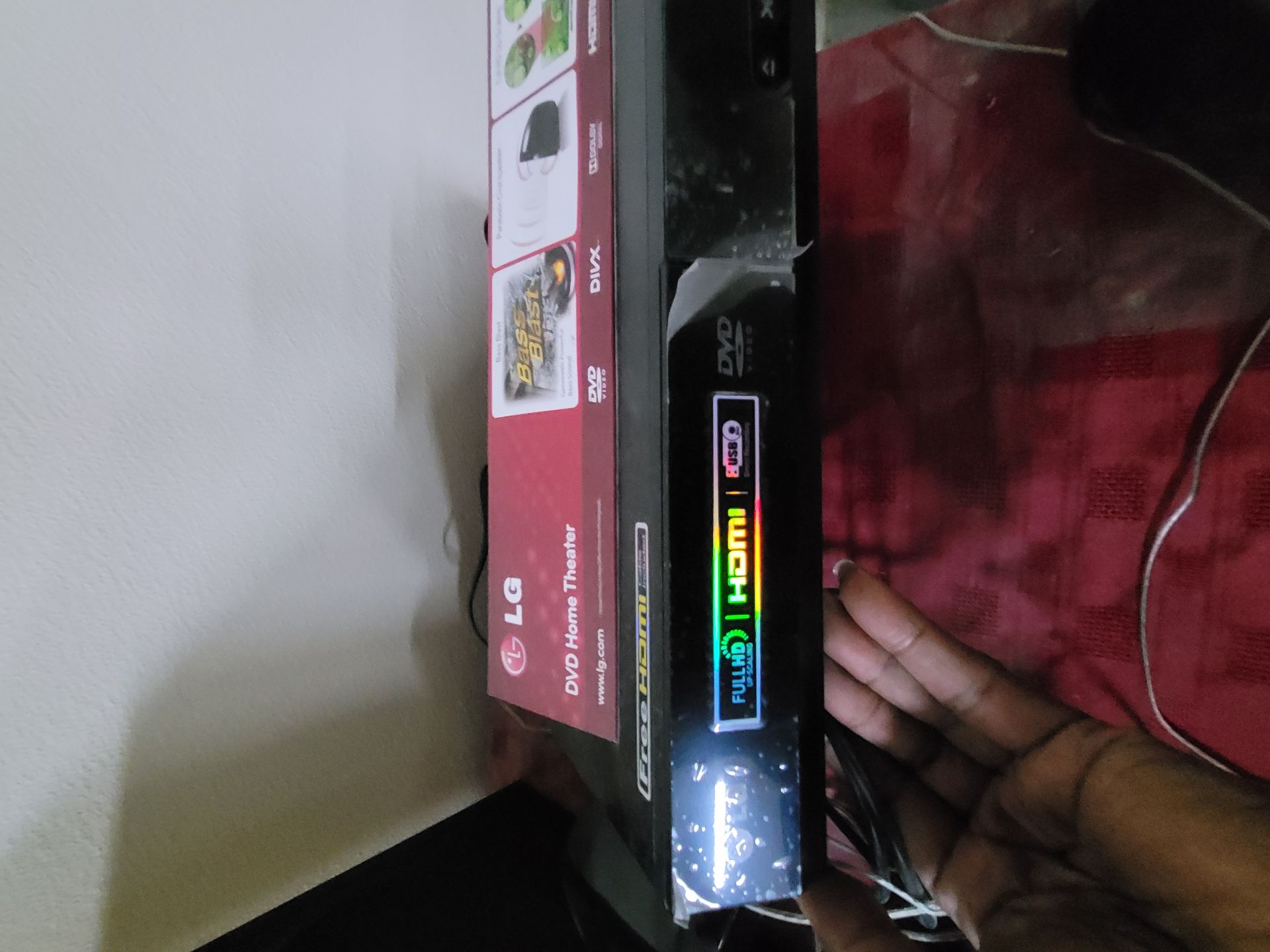 نظام مسرح منزلي من إل جي مع مشغل DVD - Image 7