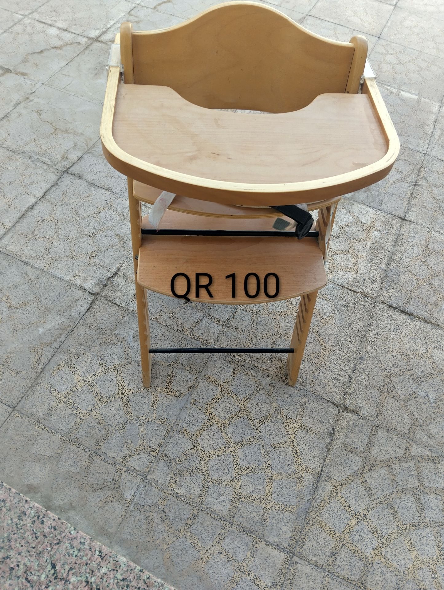 Wooden baby high chair - Image 1