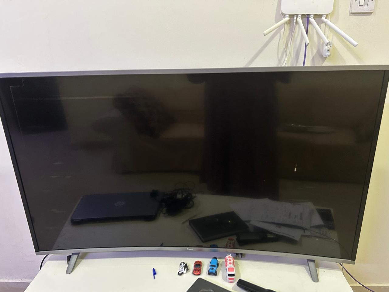 LED curve TV(Display is faulty) - Image 1