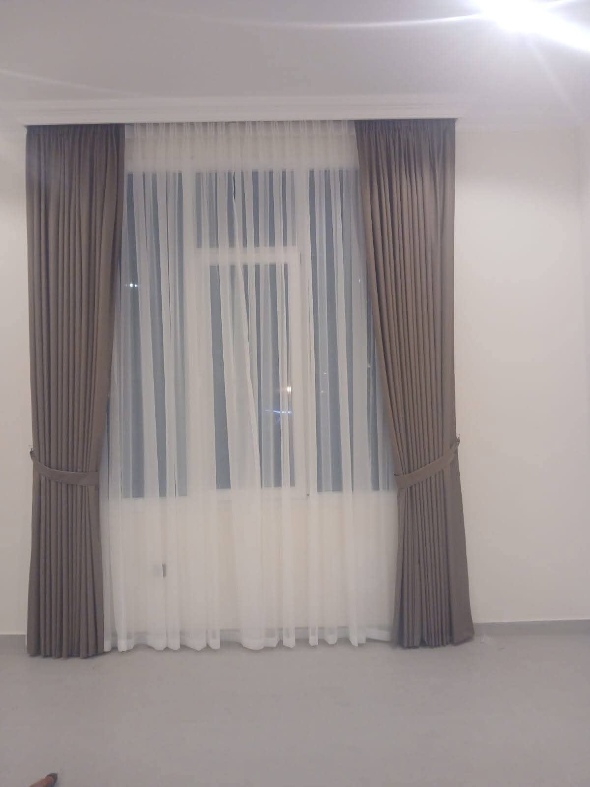 Curtain  - Image 3