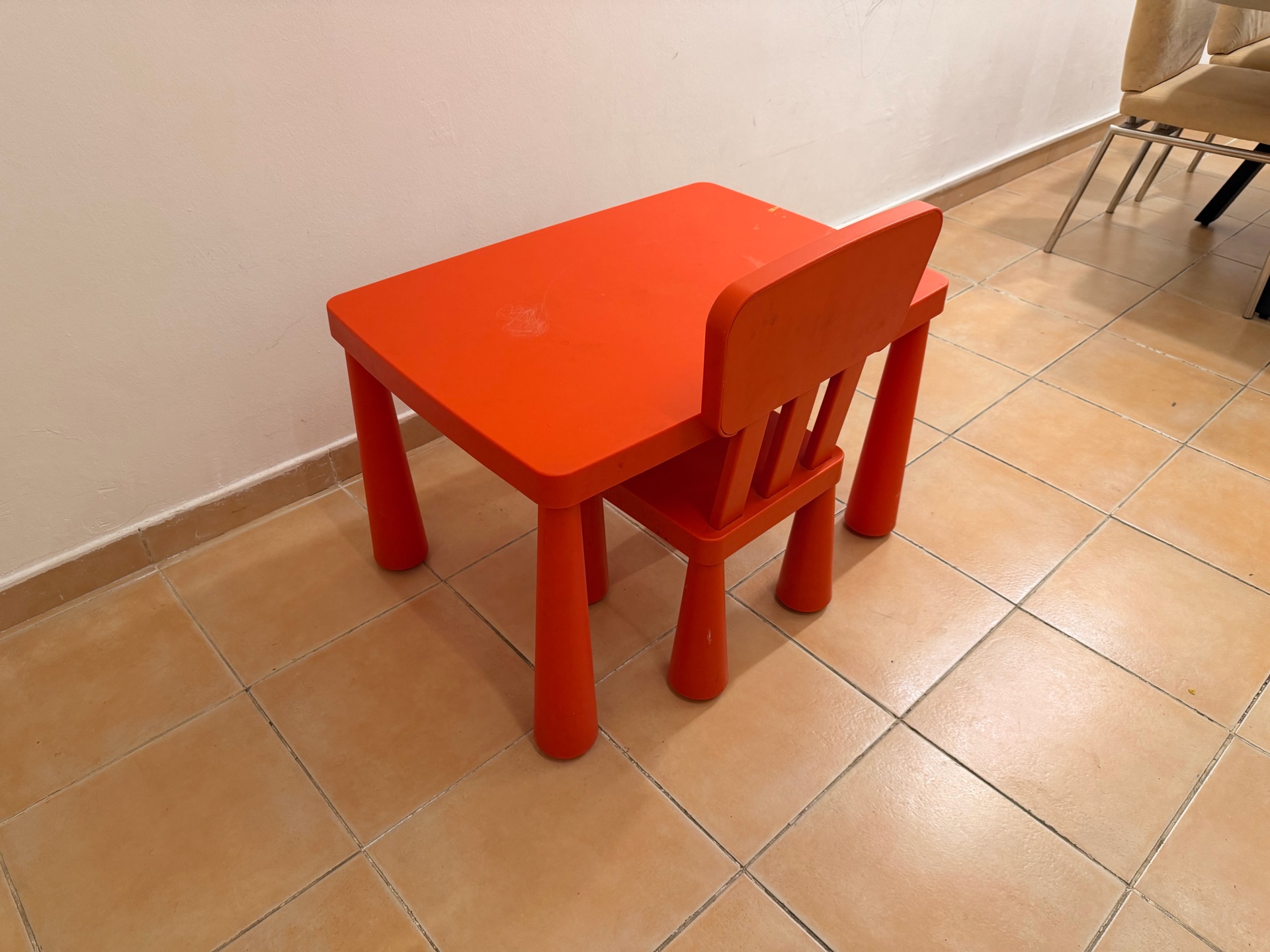 Ikea table and chair - Image 2