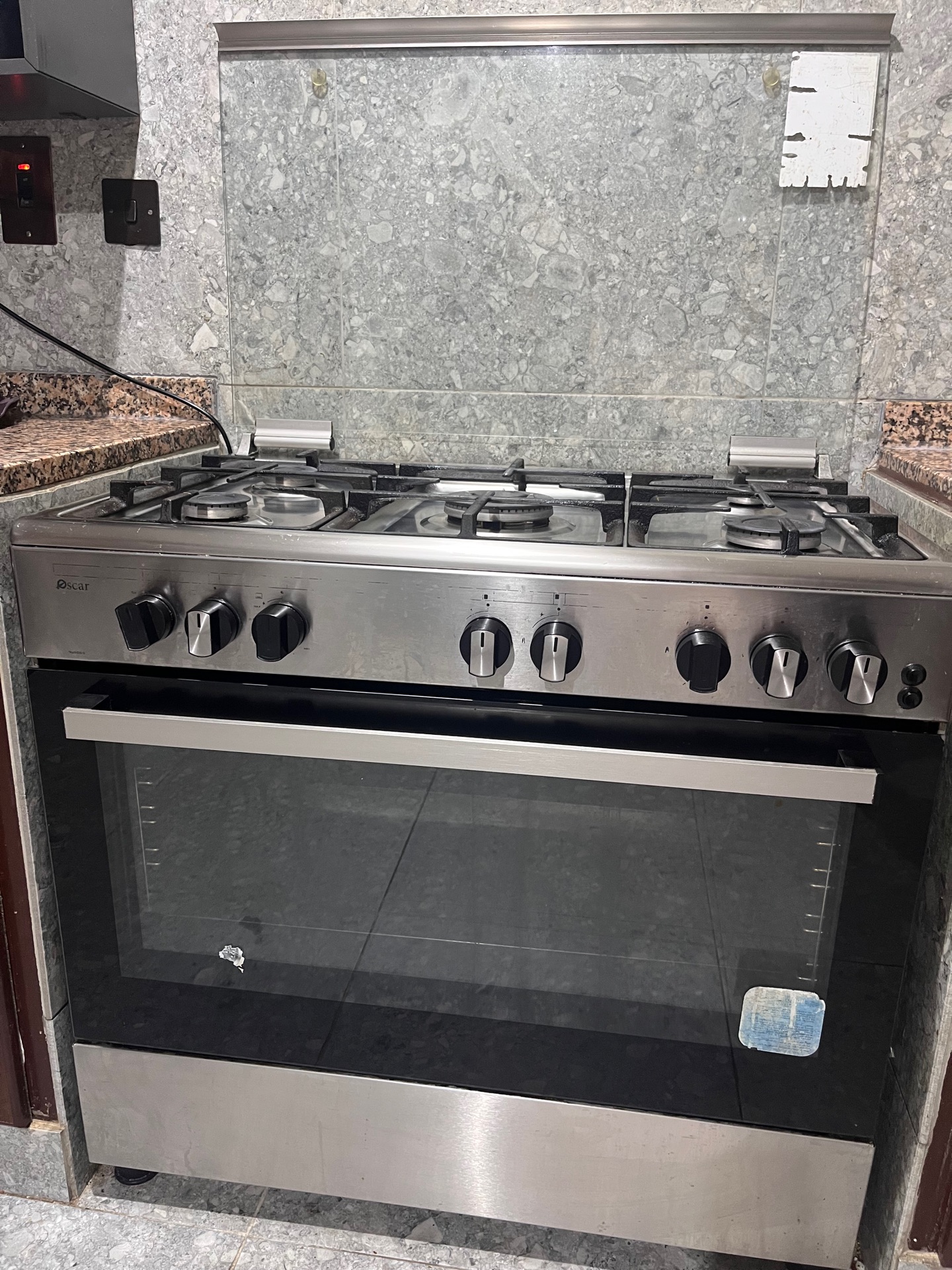 Italian 5 burner cooking range  - Image 4