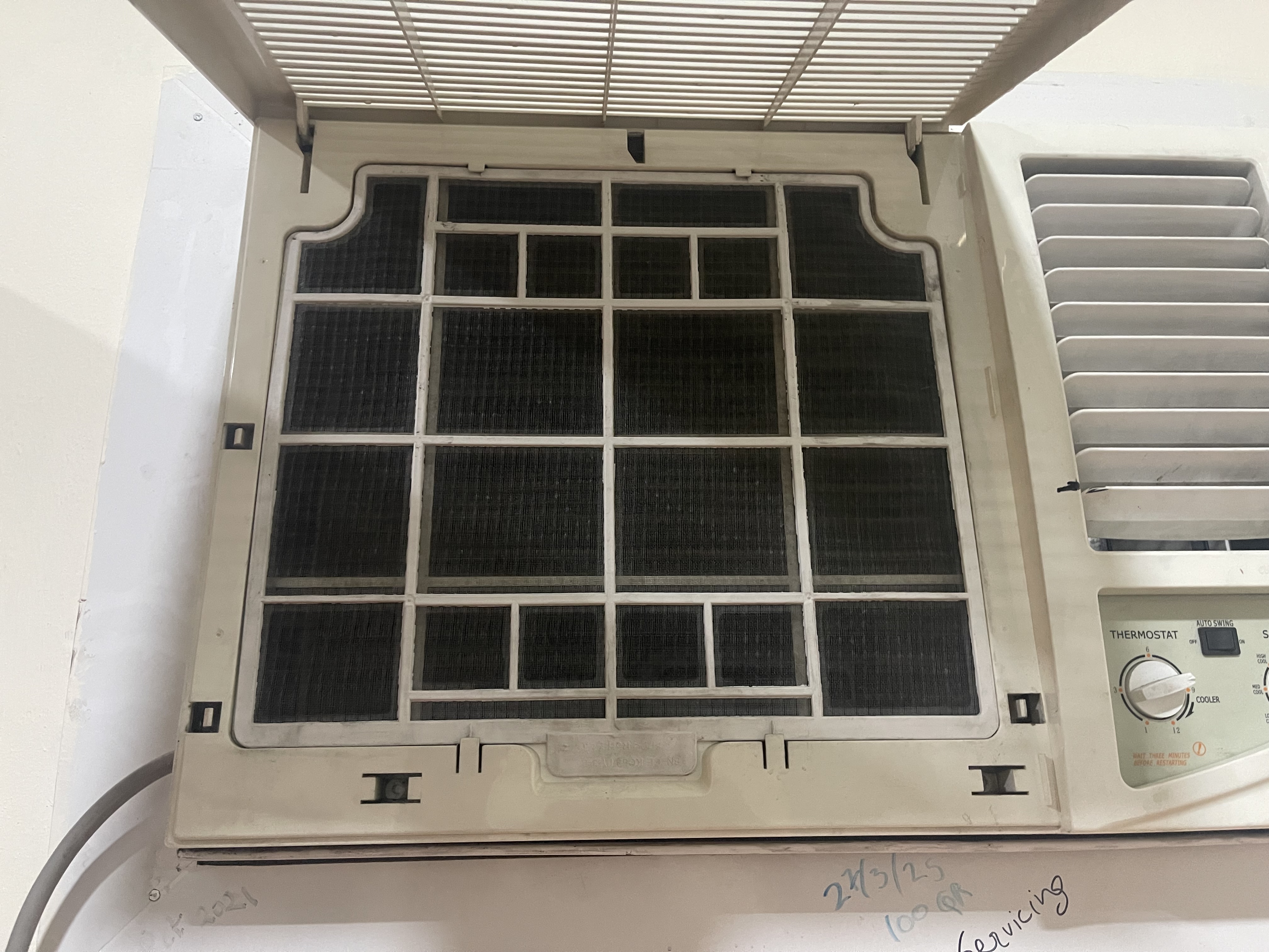 White Westinghouse used 1.5 ton AC - Image 2