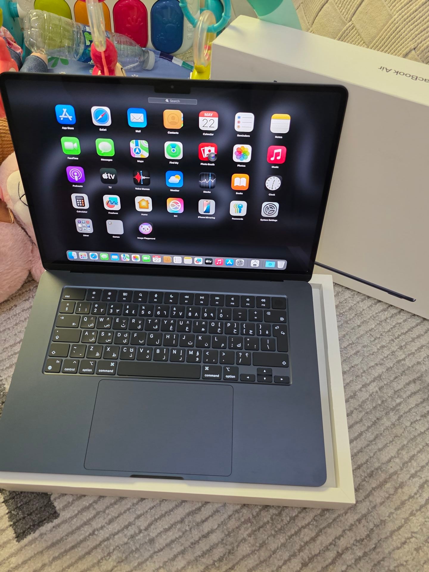 24/512Gb 15inch Macbook Air M3 Midnight - Image 3