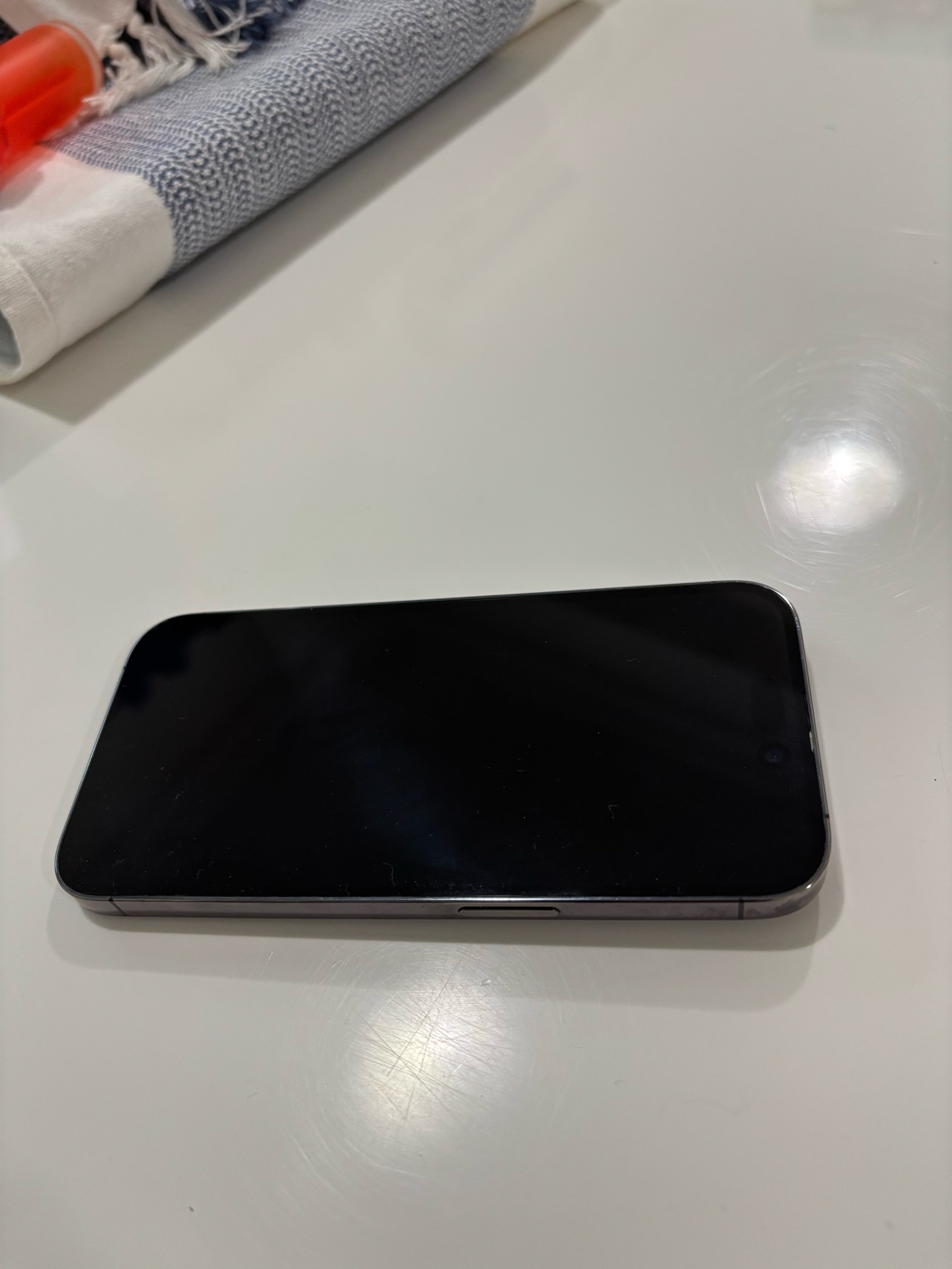iPhone 14 Pro  - Image 4