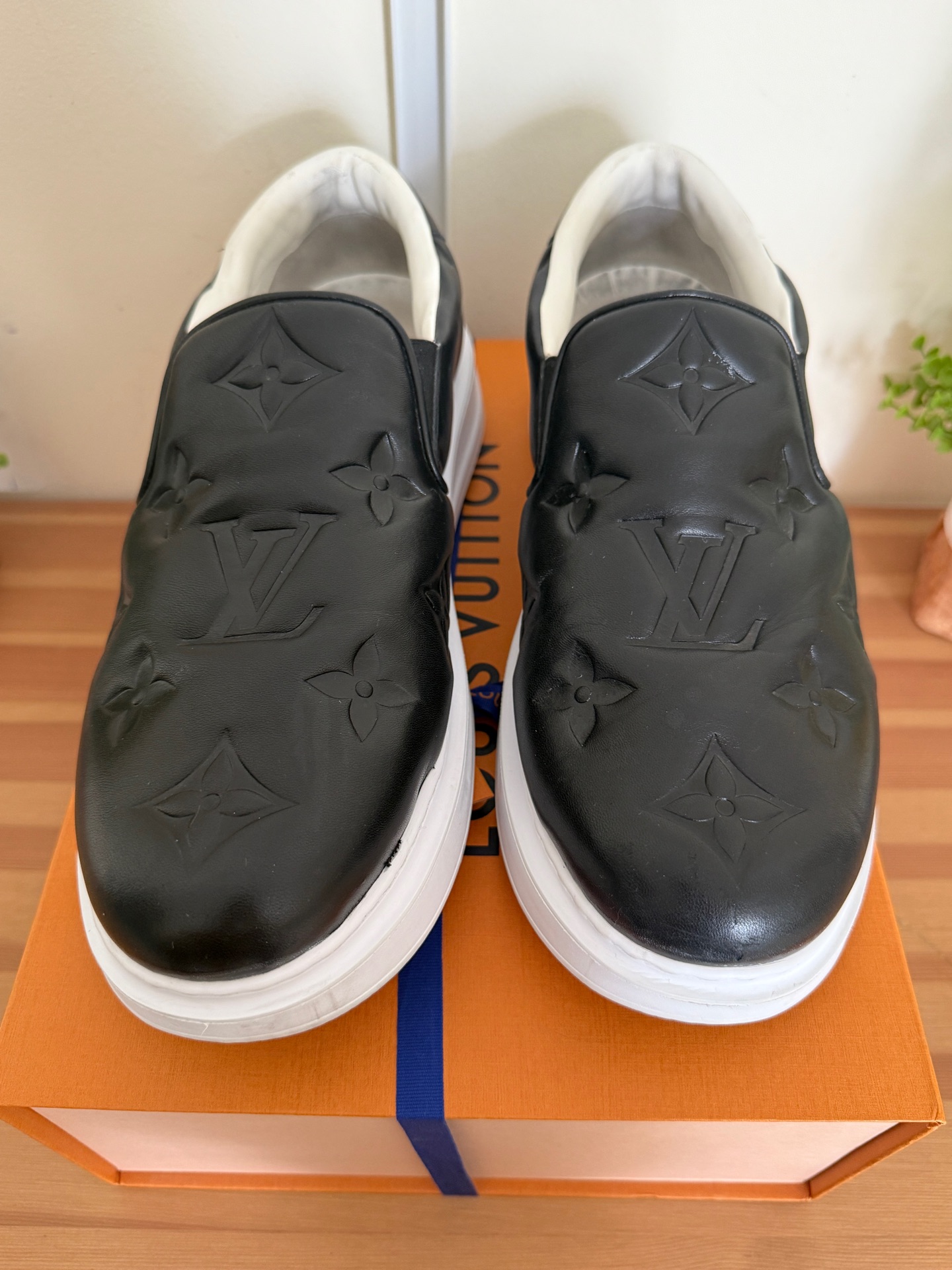 LV Size 45 - Image 2