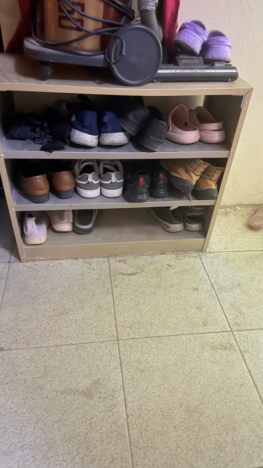 Shoe rack - Image 2