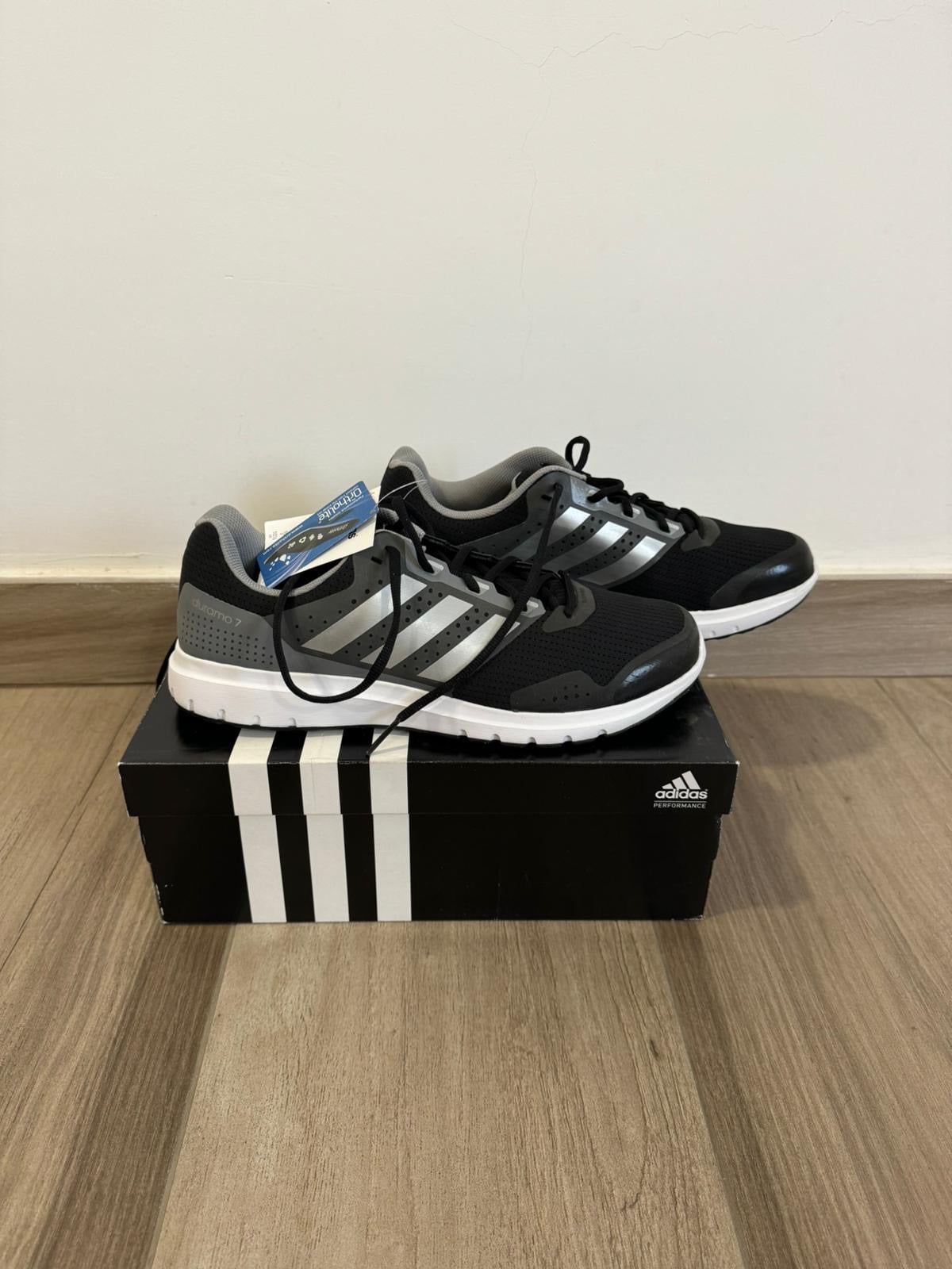 New sport shoes Adidas - Image 1