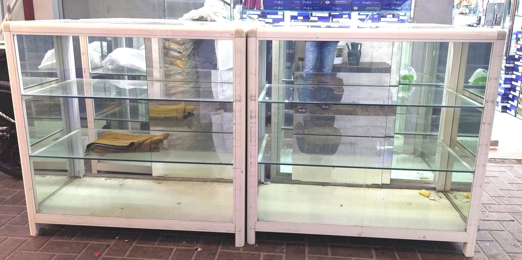 Shop glass showcases for storage  - Image 5