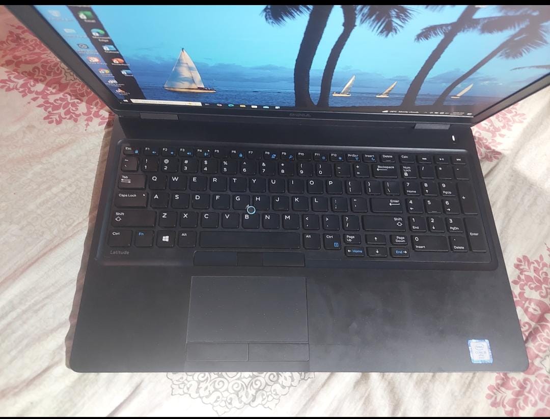 Dell Latitude 5580 COR i5 6GEN  - Image 4